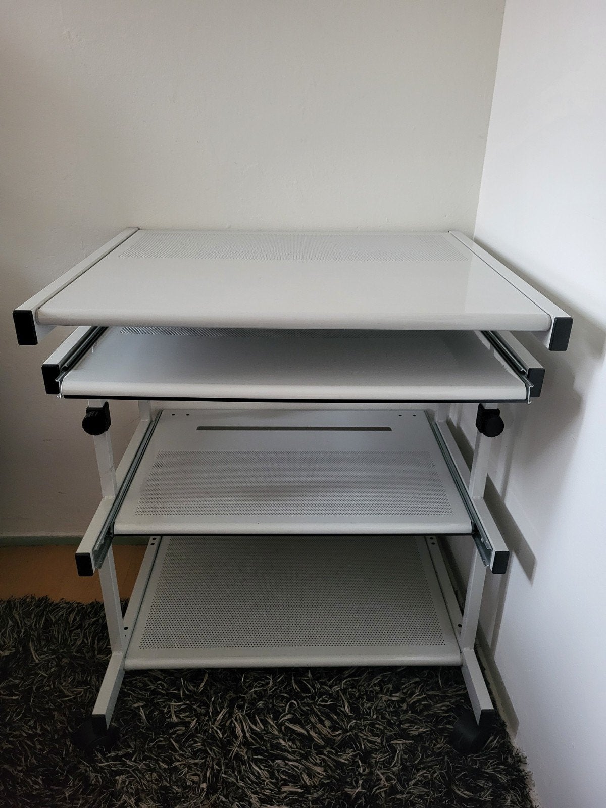 bureau metaal, Huis en Inrichting, Kasten | Computermeubels, Ophalen of Verzenden, Metaal, 70 tot 120 cm