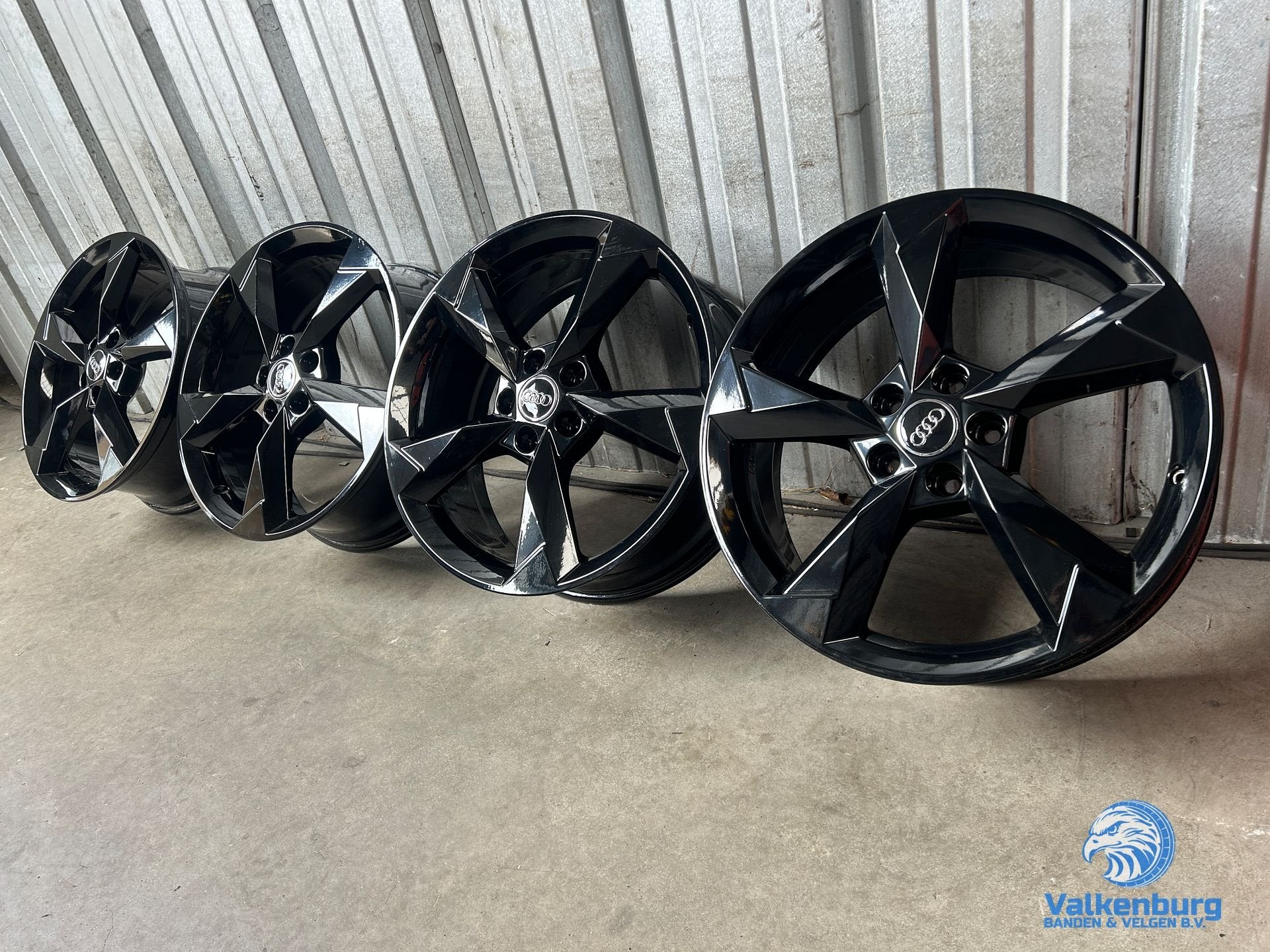 Originele Audi A3 Q2 Q3 19 inch zwarte Rotor velgen 5x112, 19 inch, Gebruikt, Velg(en), -