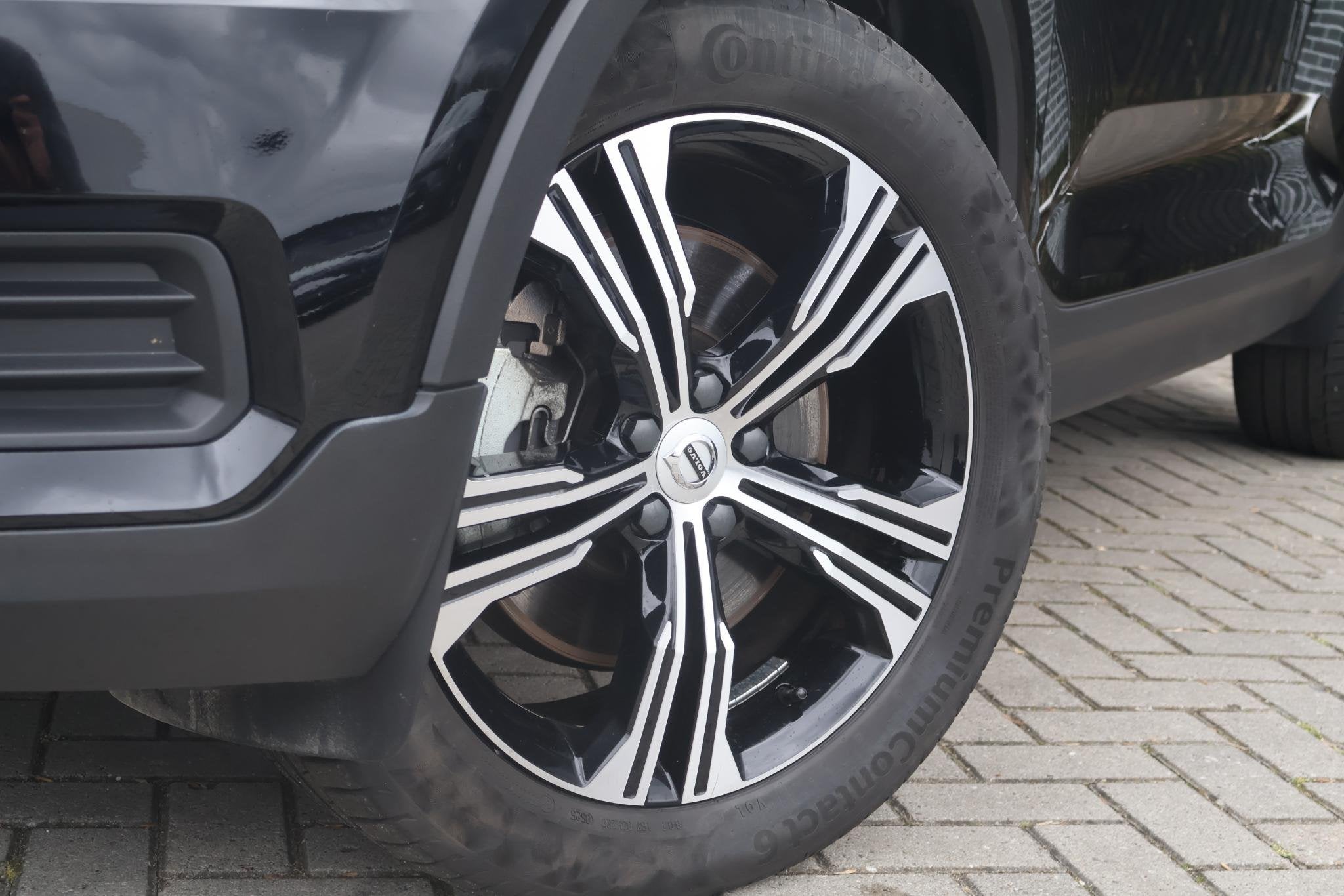 Volvo XC40 1.5 T4 Recharge Inscription Expression | Plug-in, Auto's, Volvo, 12 maanden, Euro 6, 1712 kg, Zwart