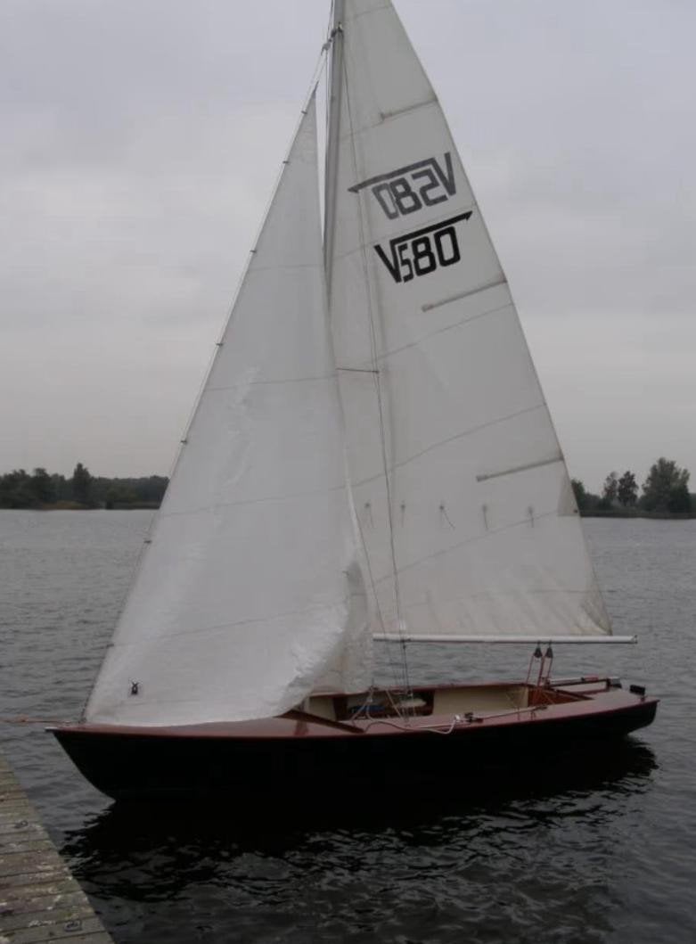 Zeilboot Vitessa 580 met trailer en Mercury 4pk BB, Watersport en Boten, Kajuitzeilboten en Zeiljachten, Ophalen, Overige merken