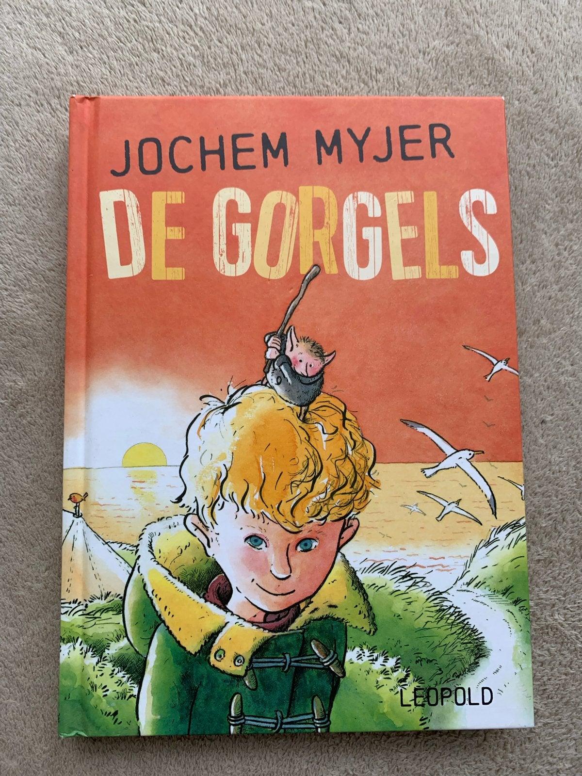Jochem Myjer - De Gorgels (Hardcover), Boeken, Ophalen of Verzenden, Gelezen, Fictie