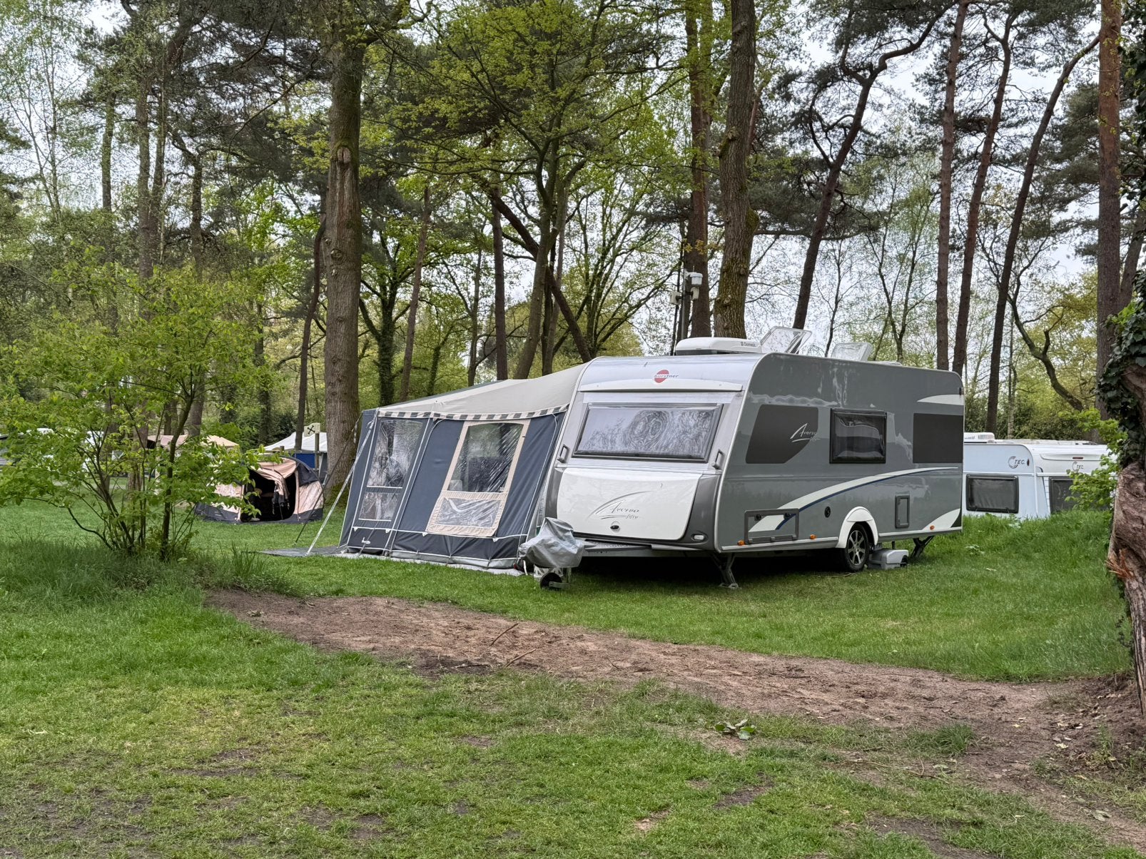 Burstner Averso Fifty 480 TK met mover / airo / voortent, Schokbreker, Treinzit, Particulier, Bürstner
