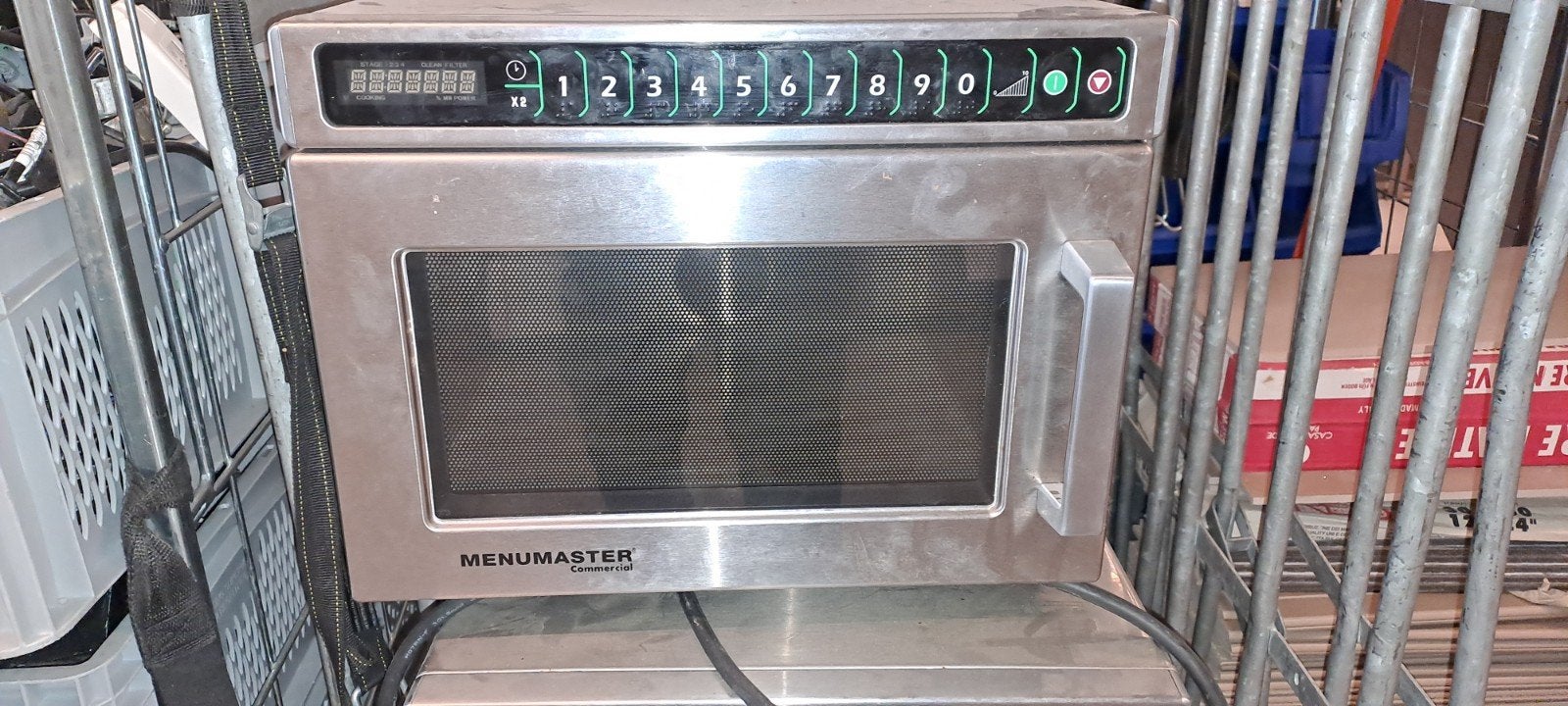 Menumaster DEC21E2 Commerciële Magnetron - Z.G.A.N., Ophalen, Magnetron, Zo goed als nieuw, 45 tot 60 cm