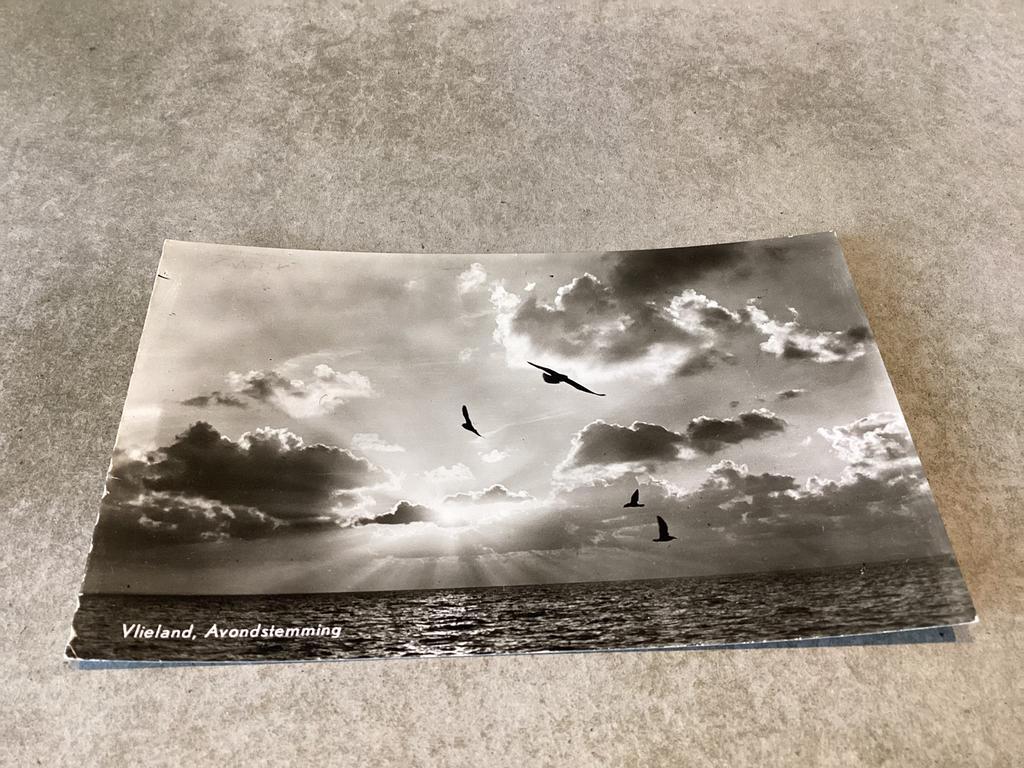 Vlieland.     Avondstemming.   1966, Verzamelen, Ansichtkaarten | Nederland, Ophalen of Verzenden, 1960 tot 1980, Waddeneilanden
