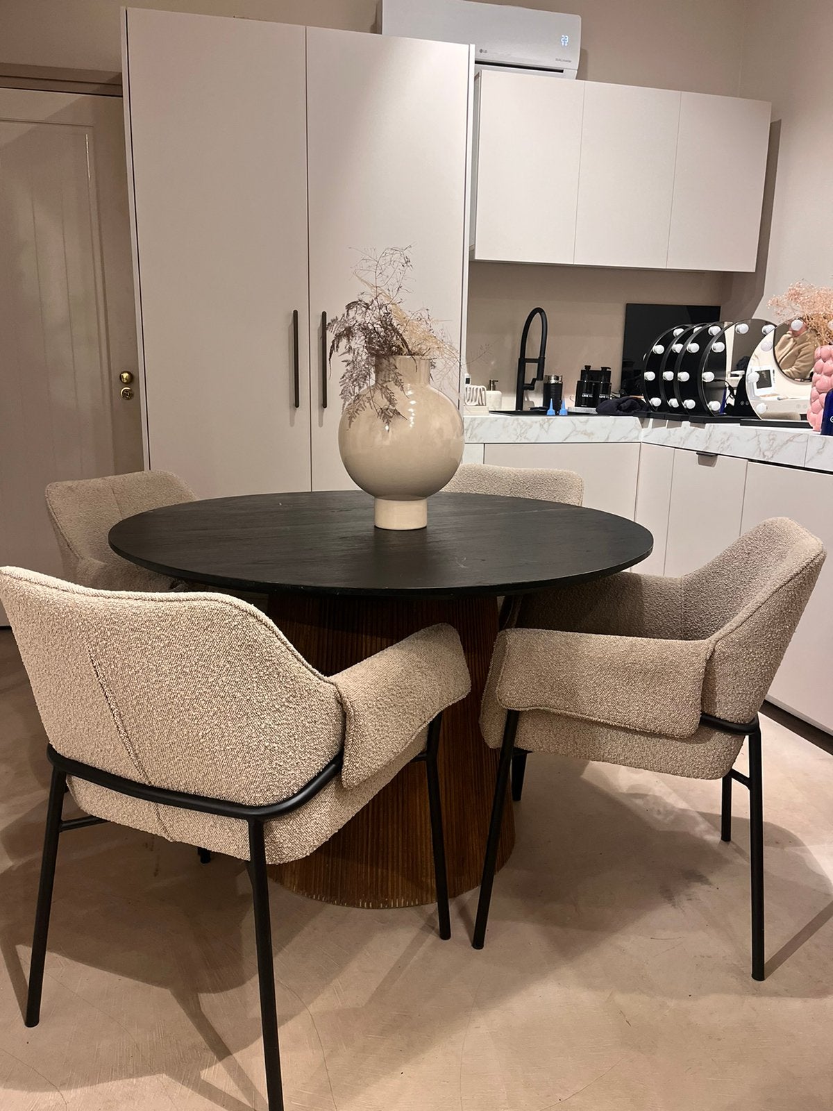 Gave eettkamet stoelen tony taupe, Huis en Inrichting, Tafels | Eettafels, Ophalen of Verzenden, Zo goed als nieuw, Rechthoekig
