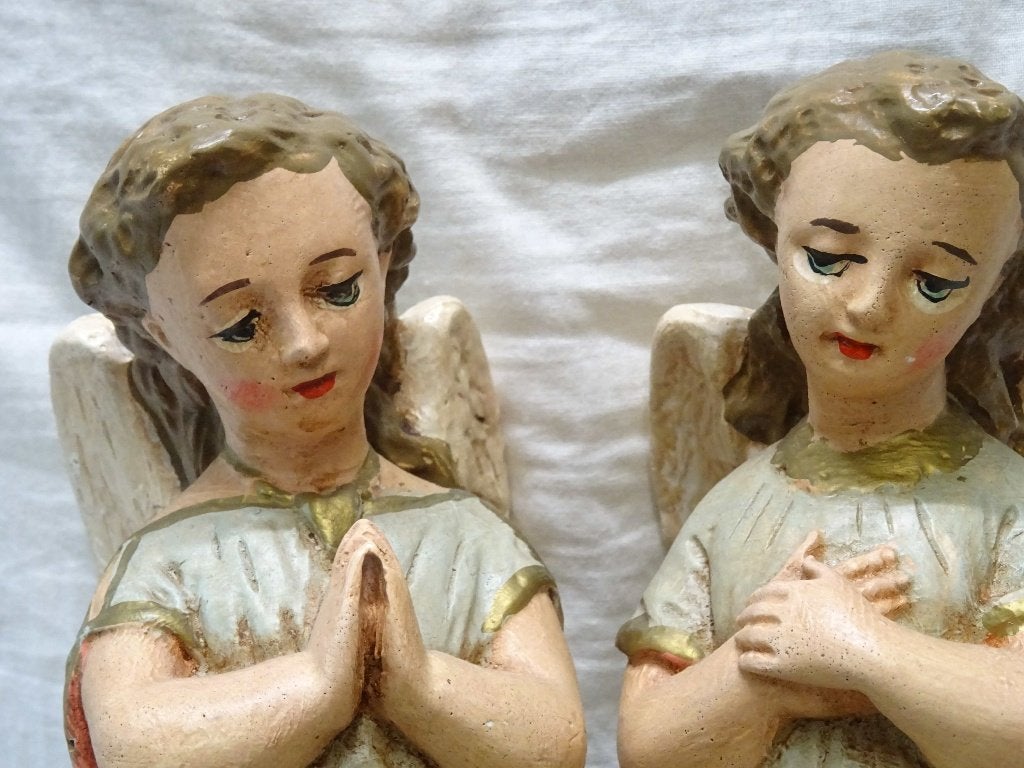 100214=Twee Engeltjes, geknield.227, Ophalen of Verzenden
