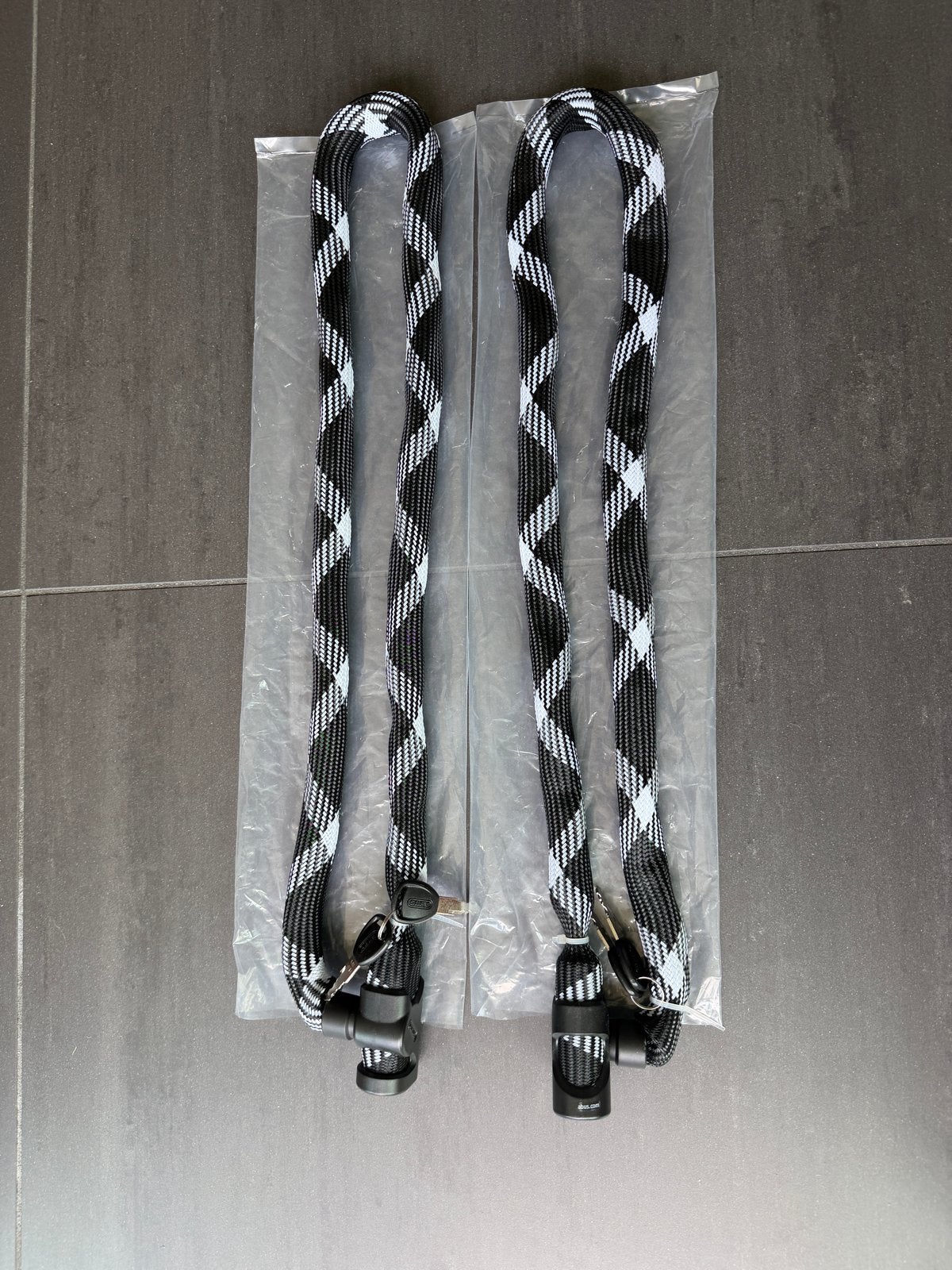 2x Abus kettingslot IvyTex 6210/110 zwart, Ophalen, Nieuw, Kettingslot