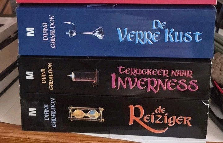 Diana Gabaldon 3x-Reiziger +1 Lord John 2, Ophalen of Verzenden, Gelezen