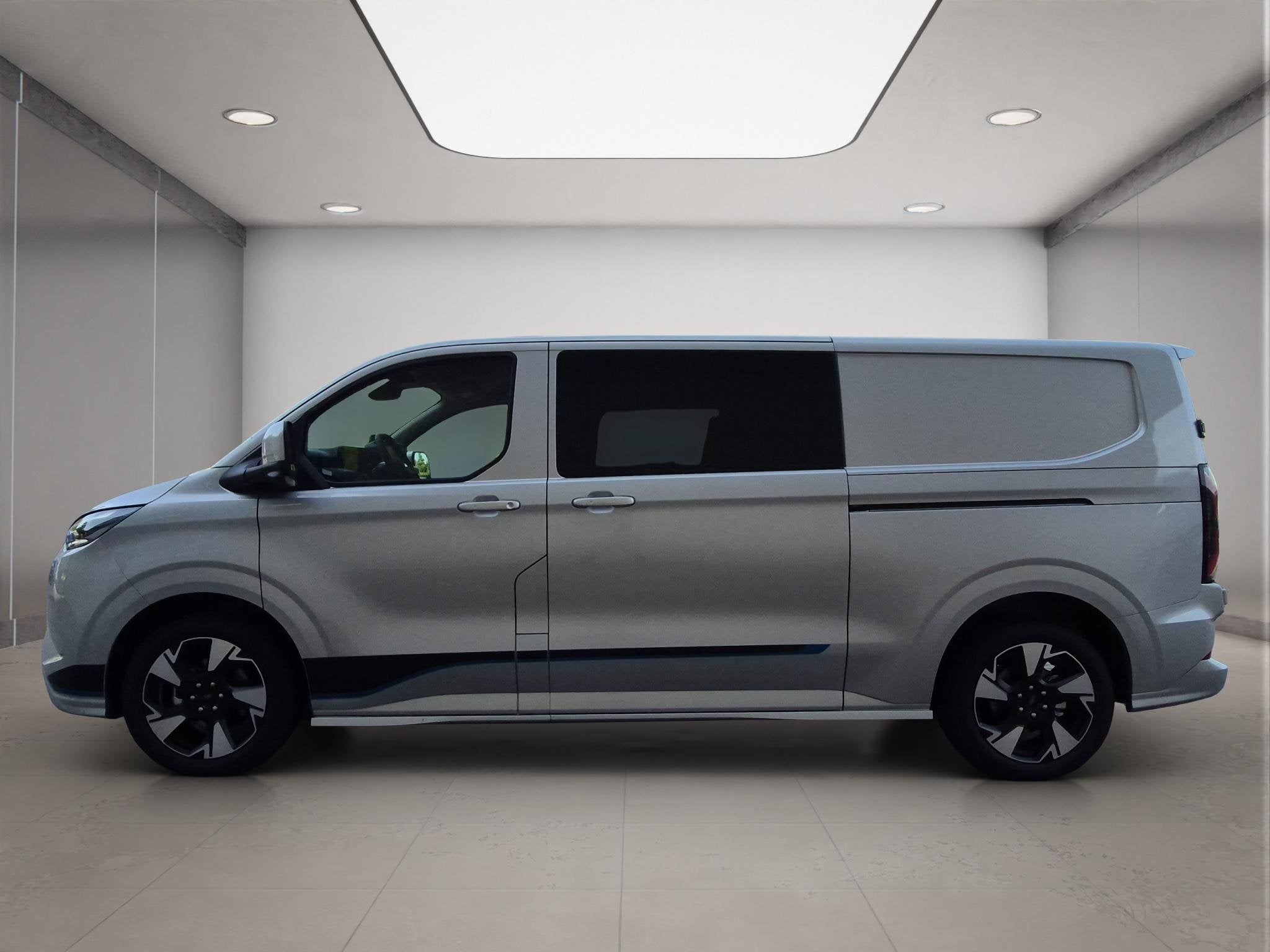 Ford Transit Custom 320 2.5 PHEV L2H1 Sport Dubbel Cabine |, 12 maanden, Zwart, Bedrijf, Nieuw
