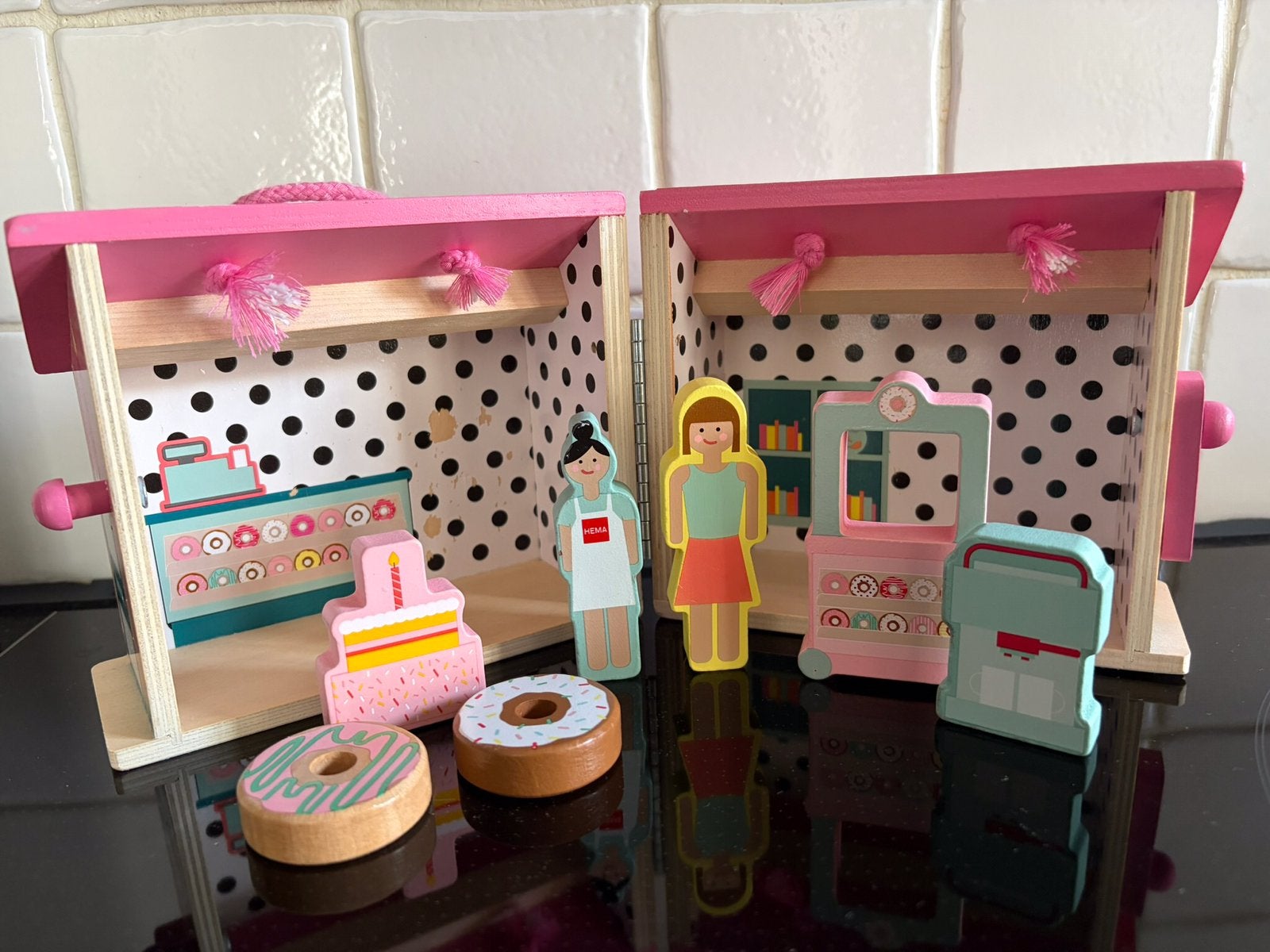 Hema, klein houten speelhuisje., Ophalen of Verzenden, Gebruikt, Poppenhuis