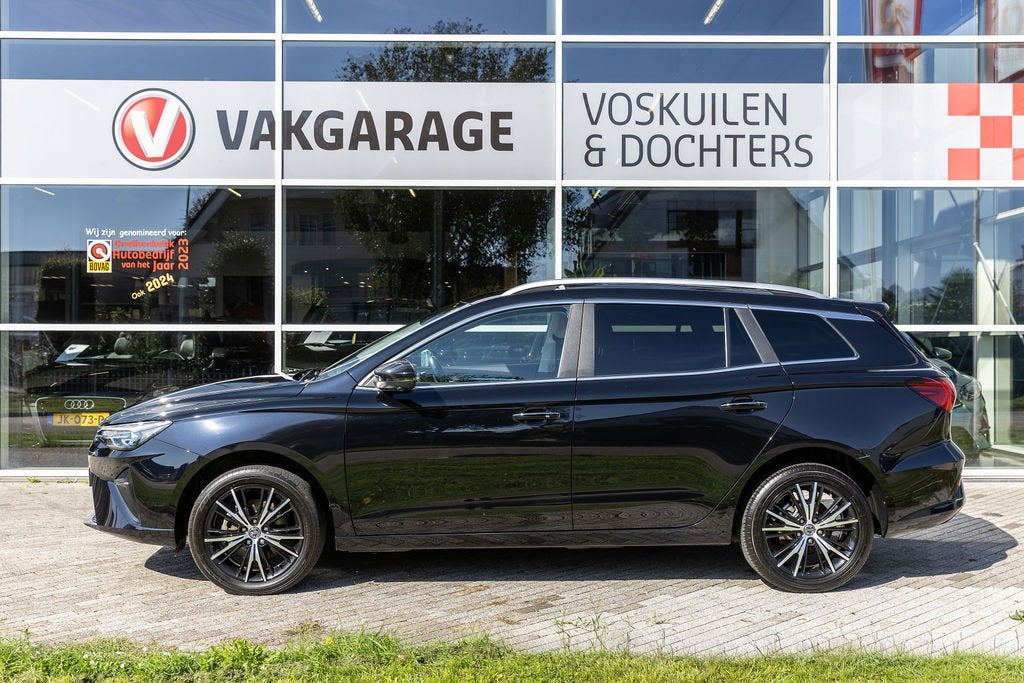 MG MG5 Electric Long Range Luxury 61 kWh Black, Auto's, Gebruikt, Zwart, 156 pk, Zwart