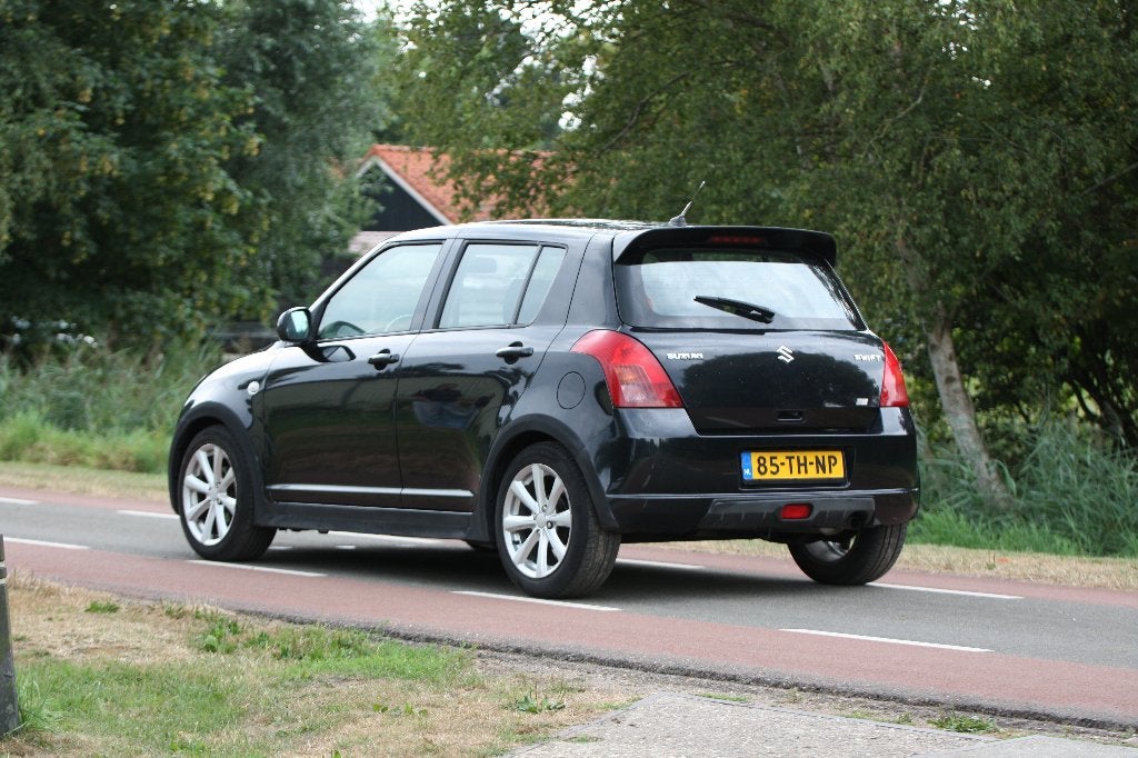 Suzuki Swift 1.3 Shogun GT 5DRS 2006 Zwart, Auto's, Suzuki, Voorwielaandrijving, Stof, 40 €/maand, 965 kg