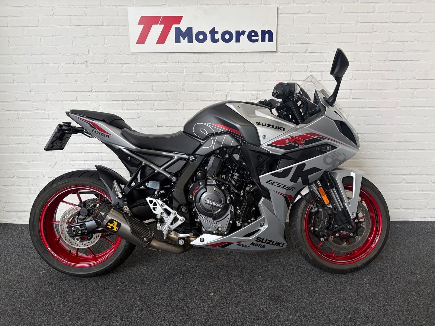SUZUKI GSX-8R 35 KW (bj 2024) 17,302 km, SUZUKI, Bedrijf, Onbekend, Super Sport
