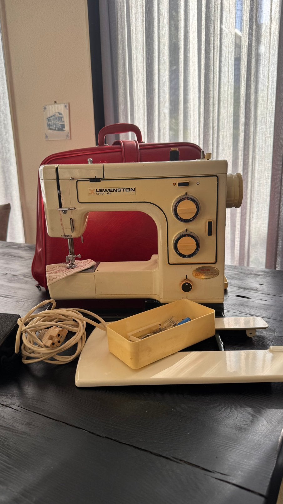 Naaimachine Lewenstein 904 super, Ophalen, Gebruikt