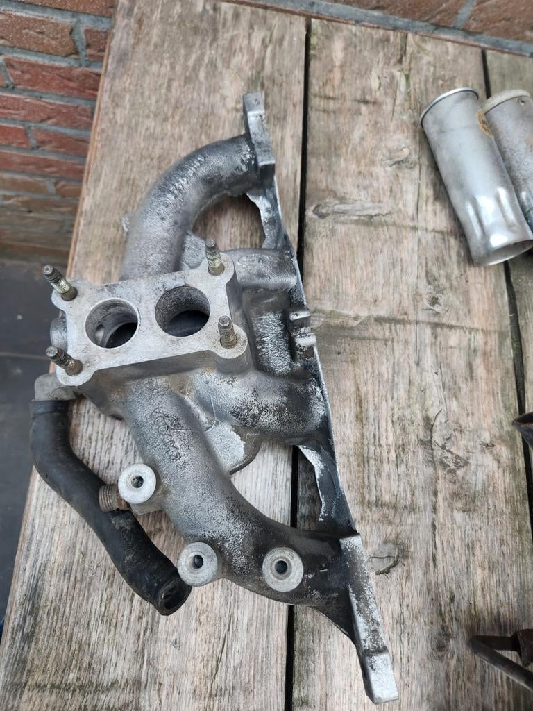 Ford Sierra inlaatspruitstuk 4 cilinder, Auto-onderdelen, Motor en Toebehoren, Ophalen of Verzenden, Nieuw, Ford