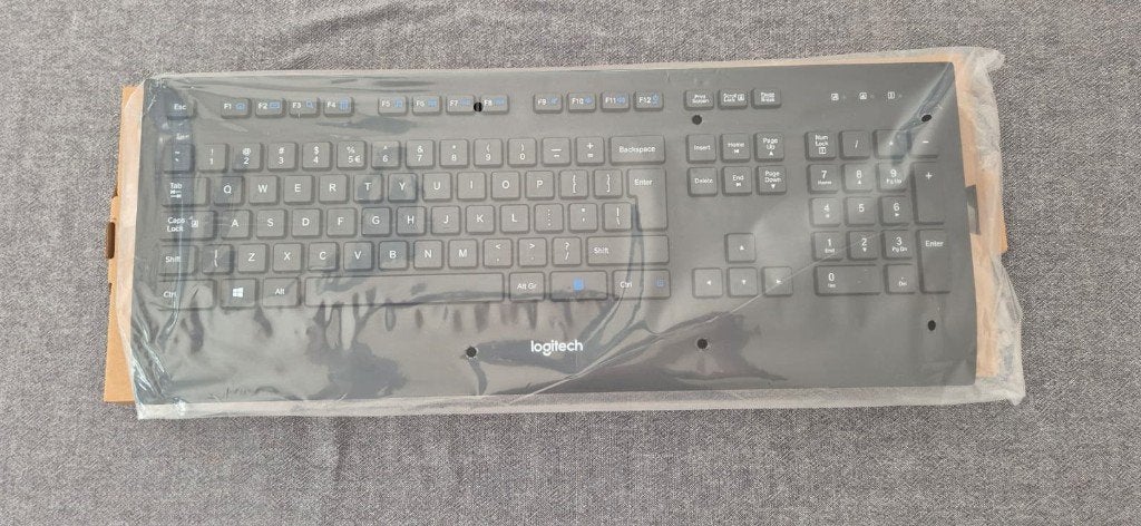 Toetsenbord Logitech K280e Qwerty, Computers en Software, Toetsenborden, Verzenden, Logitech, Nieuw, Polssteun