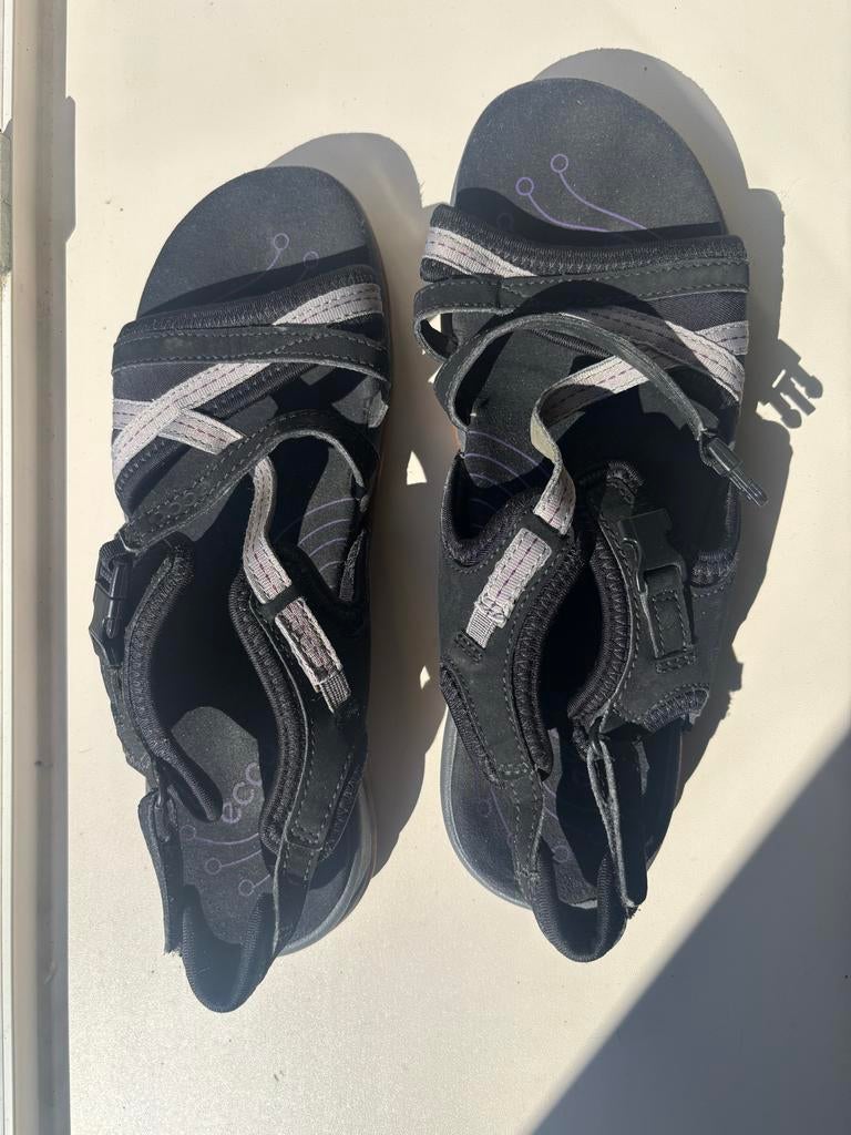 Ecco sandalen - Zwart/Grijs - Maat 39, Kleding | Dames, Schoenen, Zo goed als nieuw, Sandalen of Muiltjes, Zwart, Ophalen of Verzenden