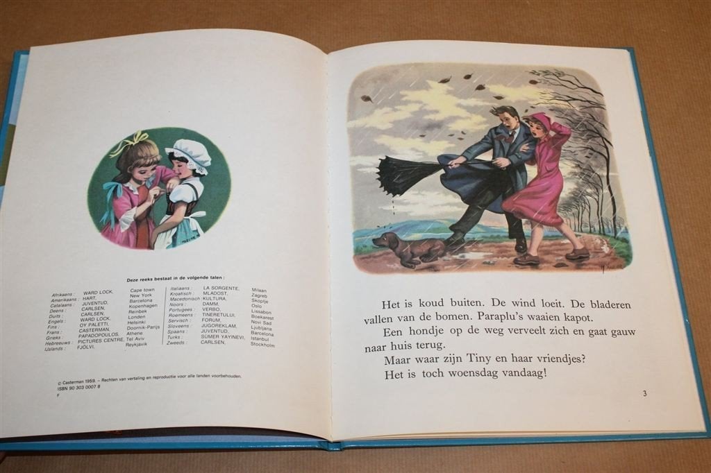 Tiny Speelt Toneel — Vintage Kinderboek 1976, Ophalen of Verzenden, Gelezen