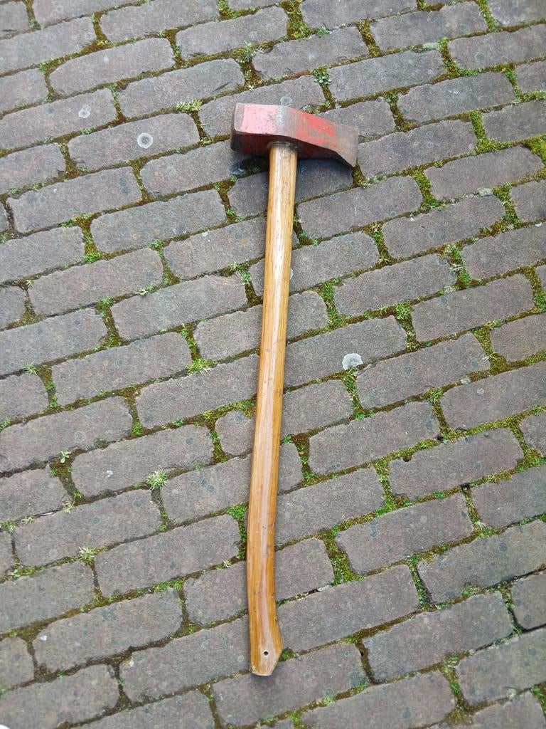 Kloofbijl. De bijl heeft een totale lengte van 80 cm, Tuin en Terras, Ophalen, Gebruikt, Bijl