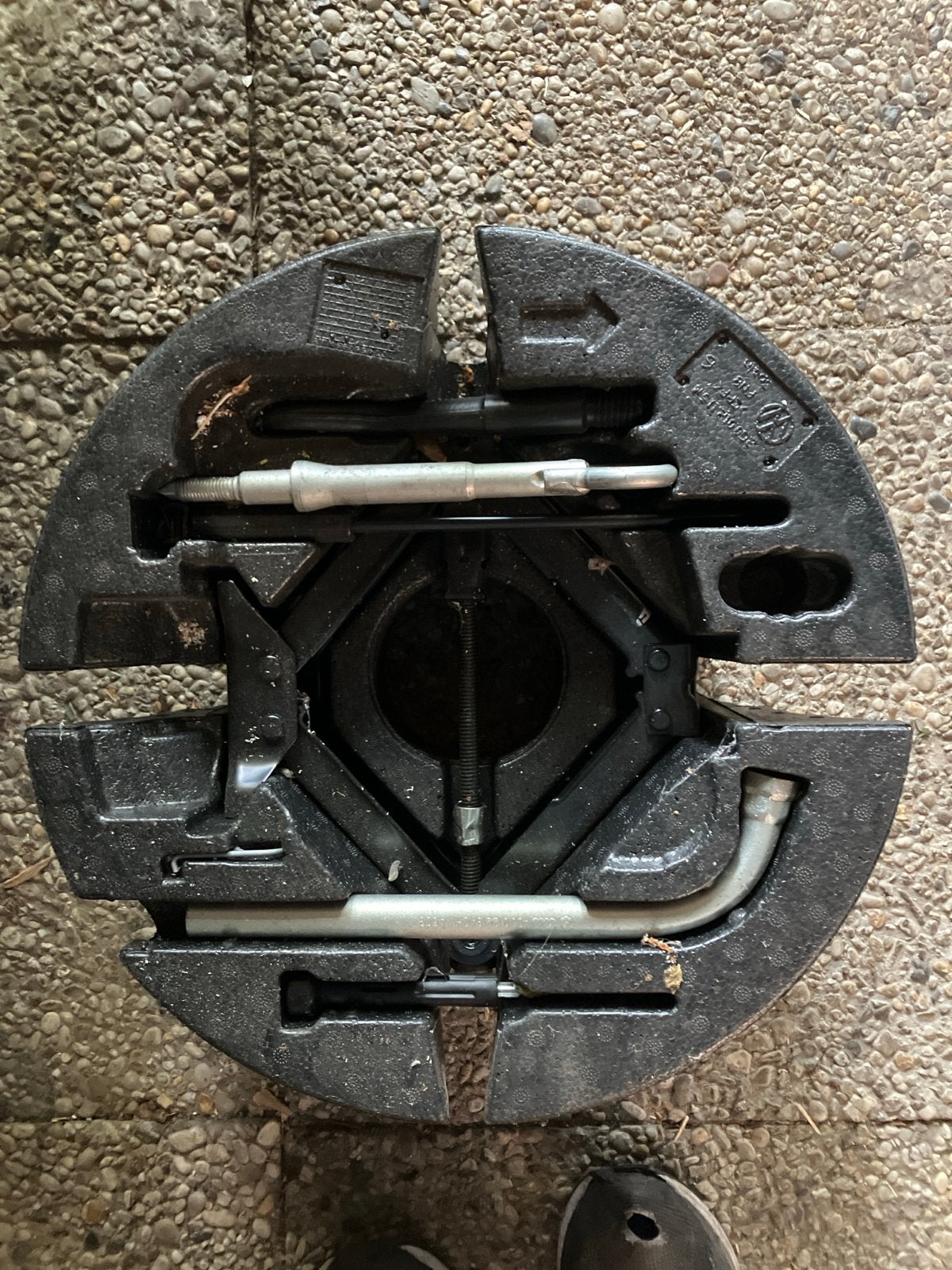 Krikset voor in de auto met accessoires, in reservewielhoude, Ophalen of Verzenden, Gebruikt, Manueel, Schaarkrik
