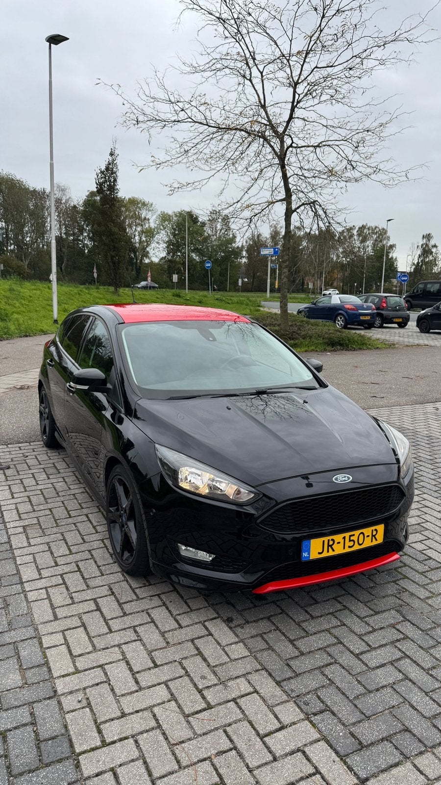 Ford Focus 1.5 Ecoboost 110KW 5-D 2016 Zwart, 1498 cc, 1225 kg, 4 cilinders, 150 pk