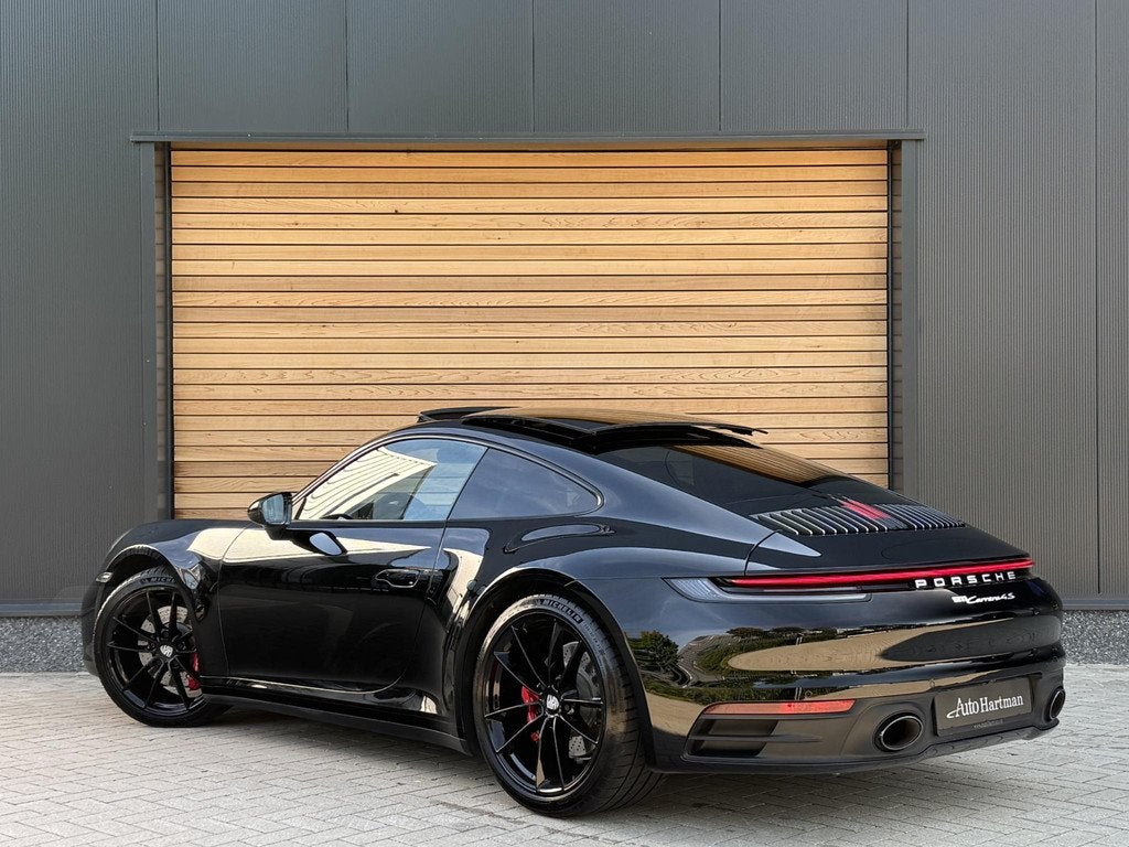 Porsche 911 992 3.0 Carrera 4S Sport-Chrono|SCHUIFDAK|SPORTU, Auto's, Porsche, Automaat, Gebruikt, 4 stoelen, Zwart