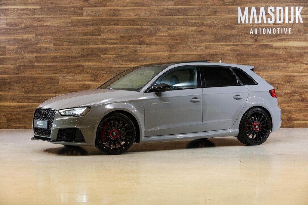 Audi RS3 2.5 TFSI RS3 quattro|NAP|B&O|Pano|RS-zetels|Camera|, Automaat, Gebruikt, 367 pk, Bedrijf