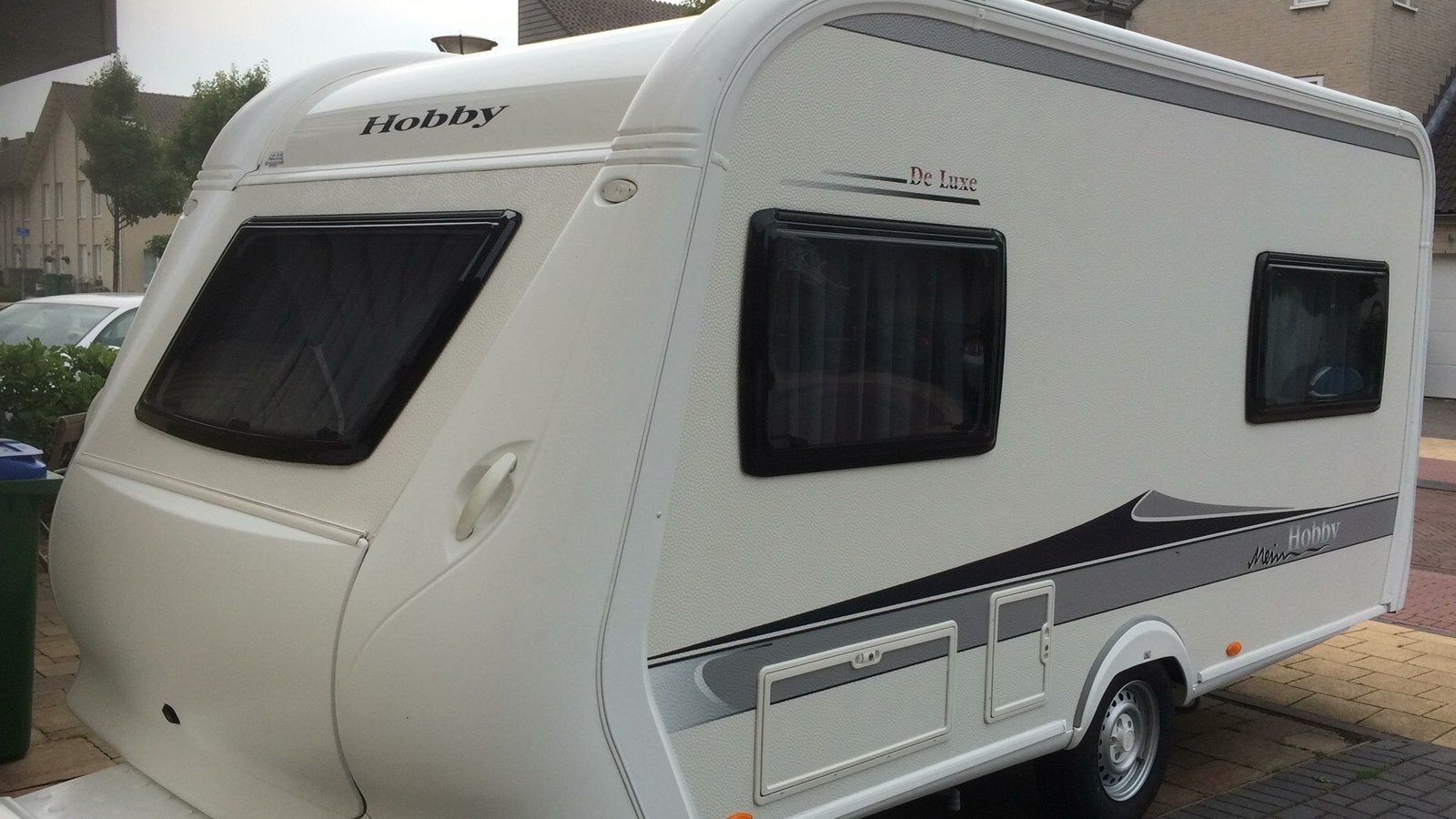 Hobby 440 SF 2012, Caravans en Kamperen, Caravans, Luifel, Vast bed, Hobby, Treinzit