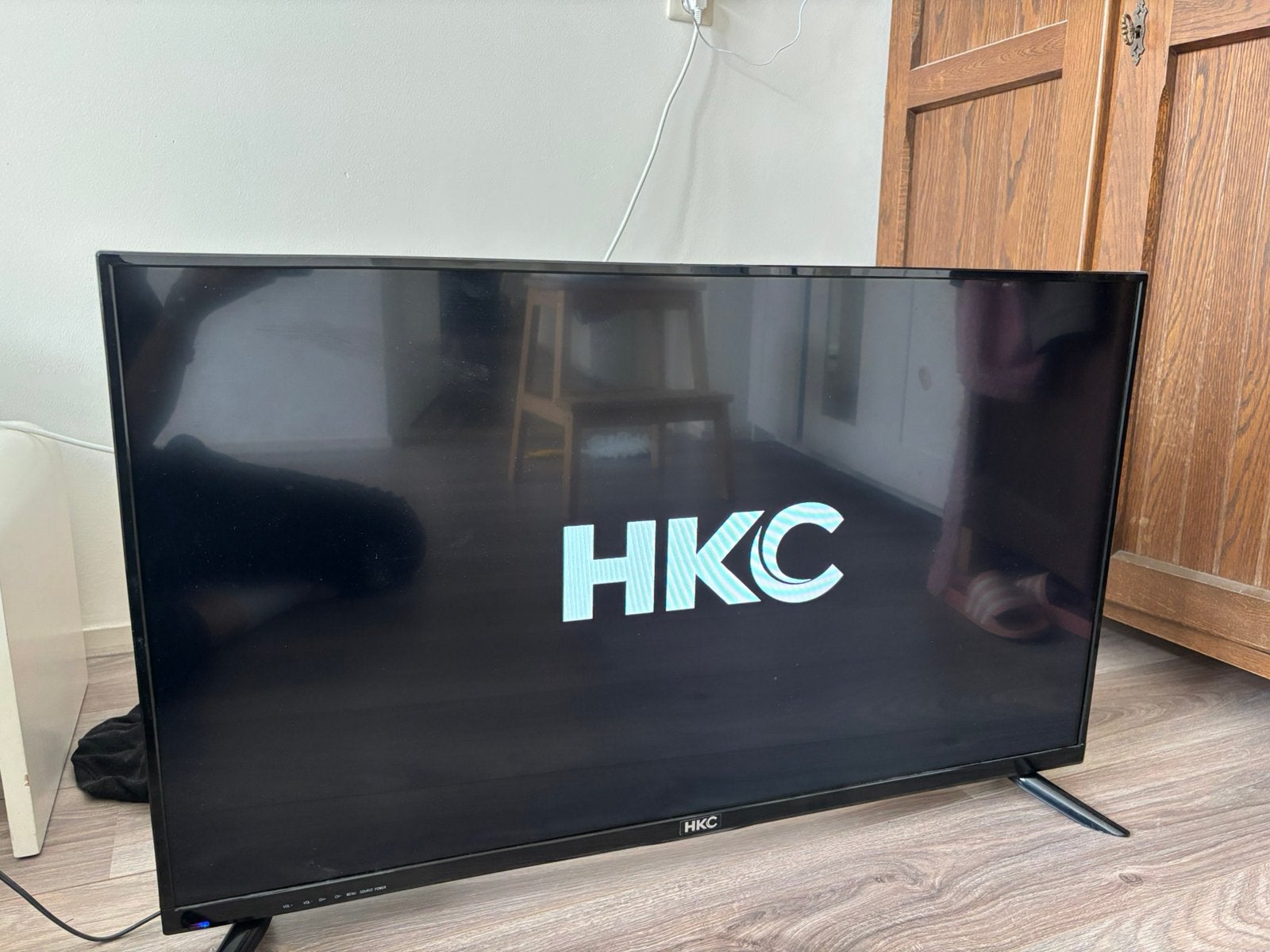Hkc 39 inch televisie tv, 50 Hz, Zo goed als nieuw, 100 cm of meer, Ophalen