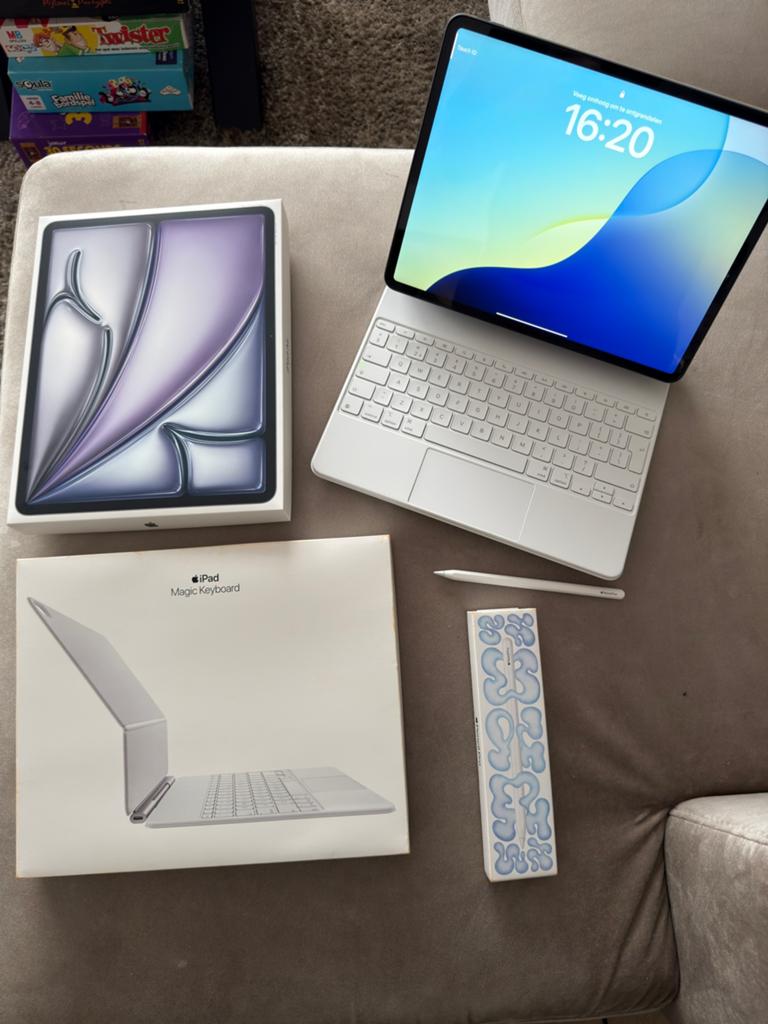 Apple Ipad Air 13 inch 128GB Compleet Set 100% batterij, Computers en Software, Apple iPads, Ophalen, Apple iPad, 11 inch, Zo goed als nieuw