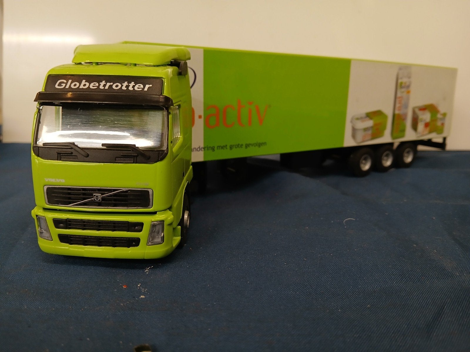 Lion Car VOLVO FH12 460, Ophalen, Bus of Vrachtwagen, Lion Toys