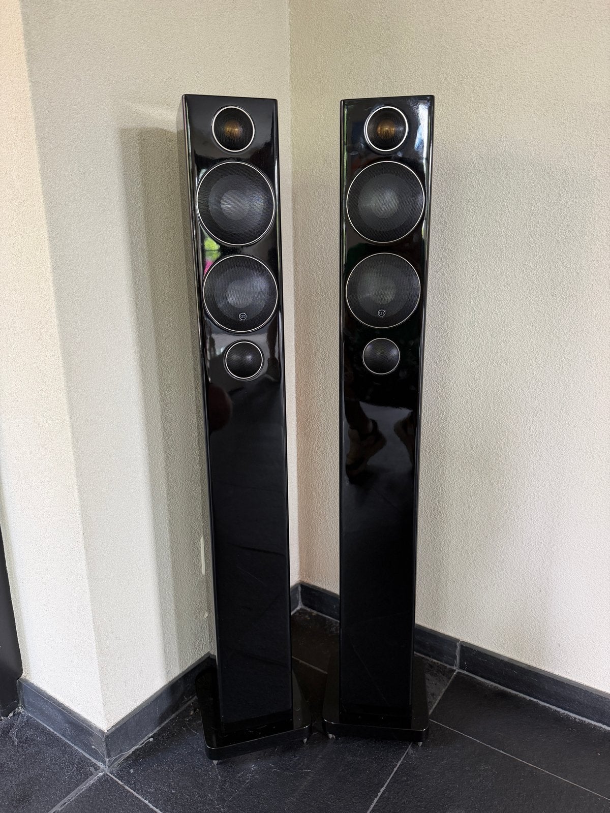 Radius 270HD Vloerstaande zuilspeakers, Audio, Tv en Foto, Luidsprekers, Ophalen, Vloerstaande luidspreker, Zo goed als nieuw