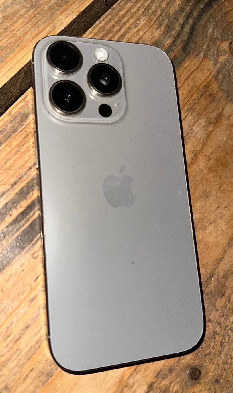 iPhone 16 Pro 128GB Titanium, Telecommunicatie, Mobiele telefoons | Apple iPhone, IPhone 16 Pro, 128 GB, Ophalen of Verzenden