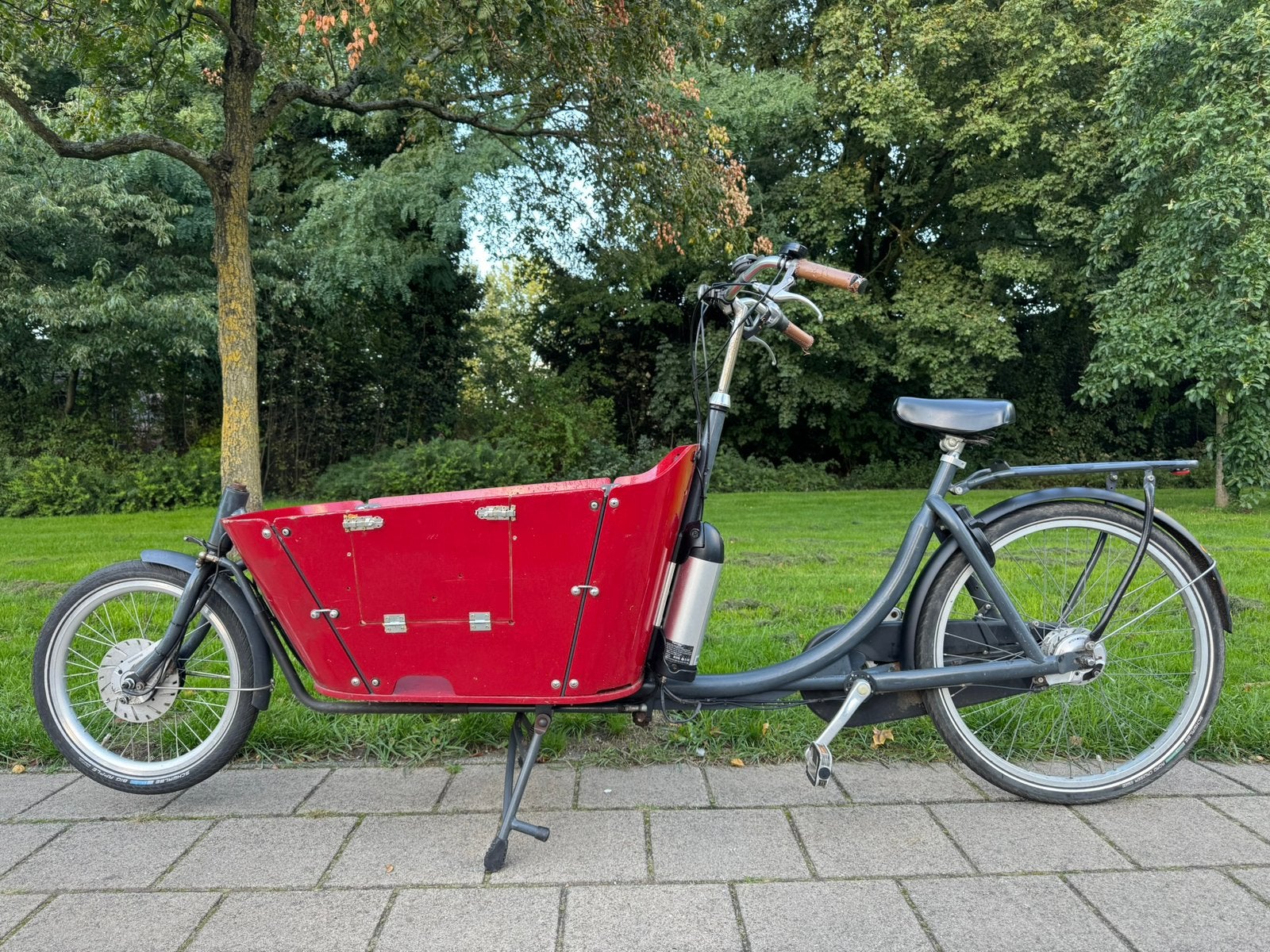 Babboe city elektrisch met regenhuif, Fietsen en Brommers, Gebruikt, Huif, 2 kinderen, Ophalen
