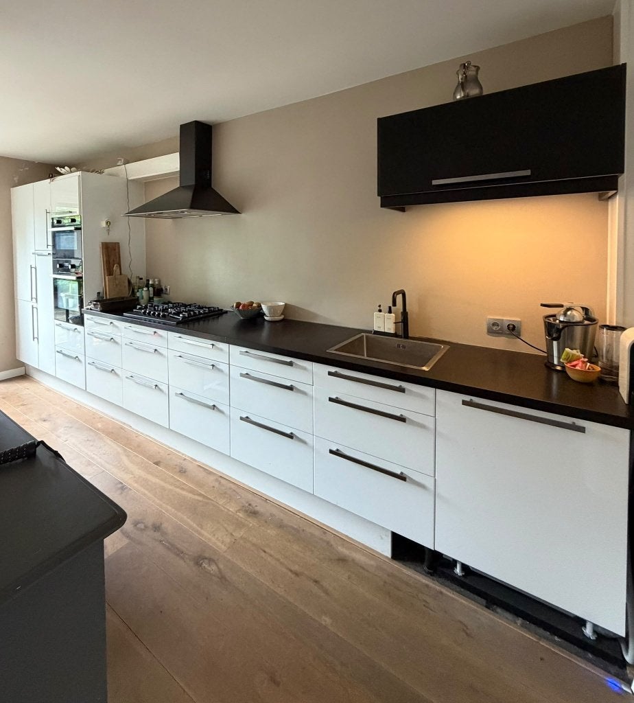 Moderne IKEA Witte Hoogglans  rechte Keuken GEDEMONTEERD, Huis en Inrichting, Wit, Enkelwandige keuken, Ophalen of Verzenden, Kunststof