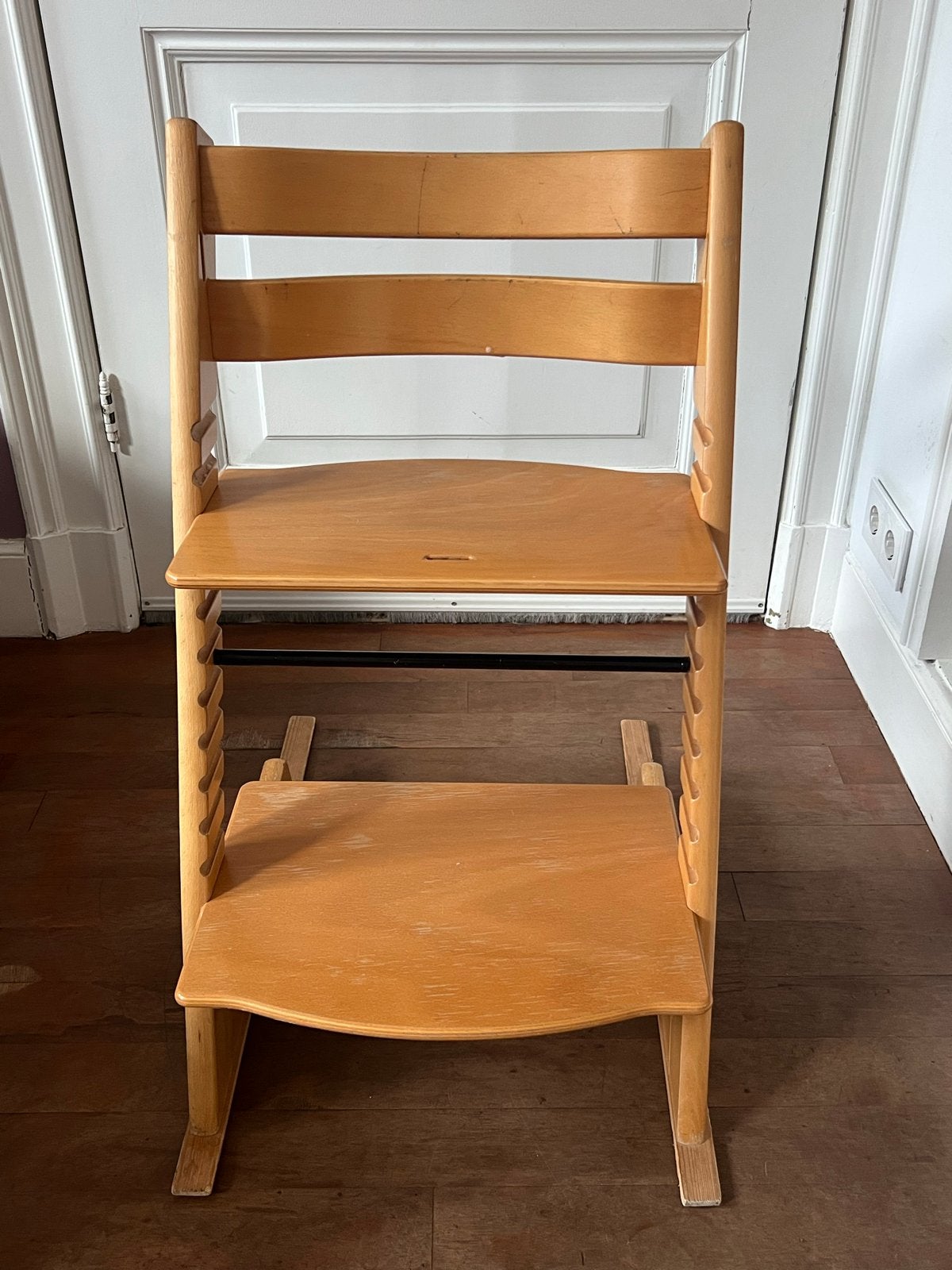 Stokke Tripp Trapp meegroeistoel - hout 100€, Ophalen of Verzenden, Gebruikt, Meegroeistoel, Aanschuifbaar