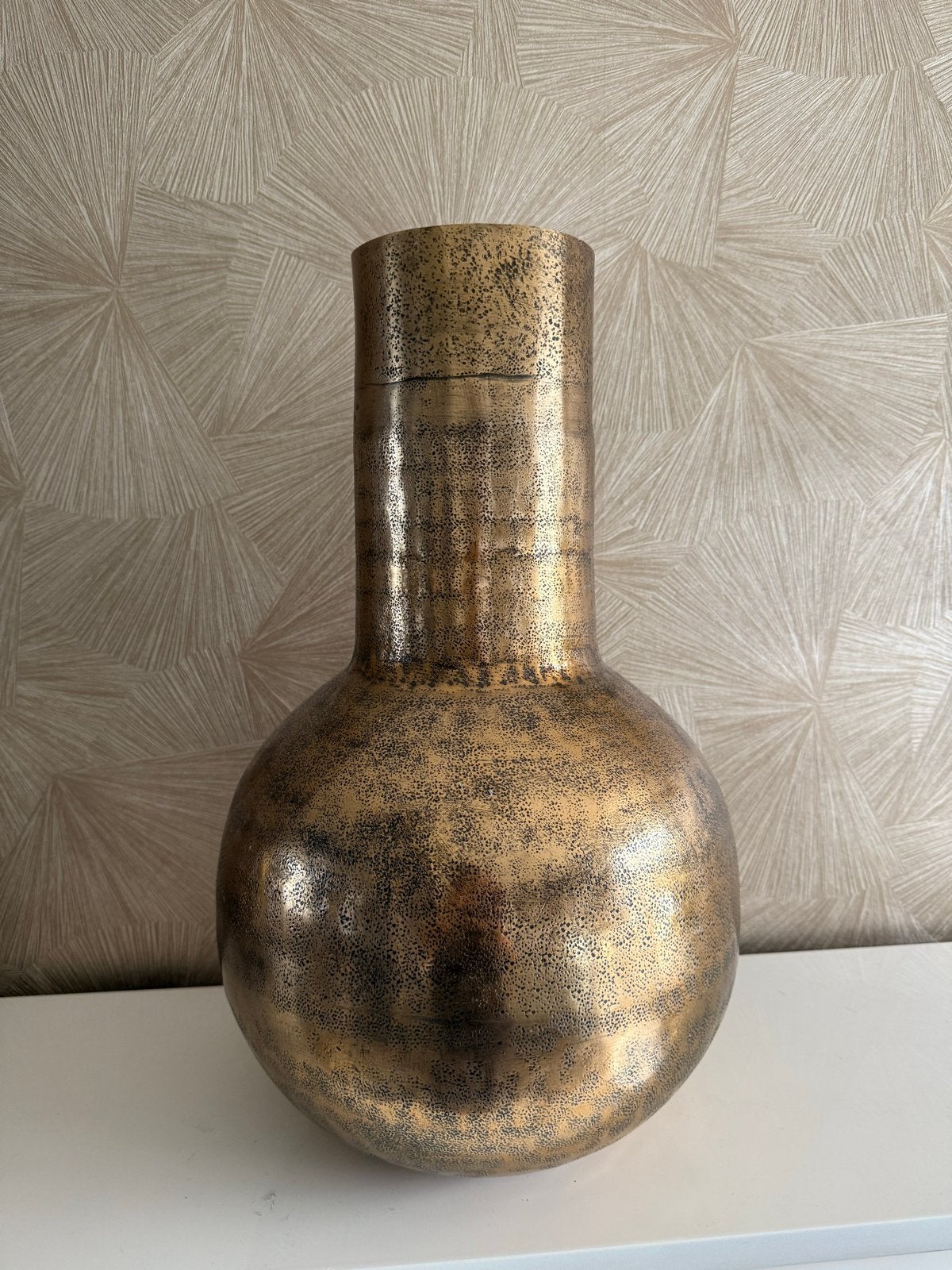 Grote bronzen vaas met kunstbloemen, Meerkleurig, Ophalen of Verzenden, Zo goed als nieuw, Metaal