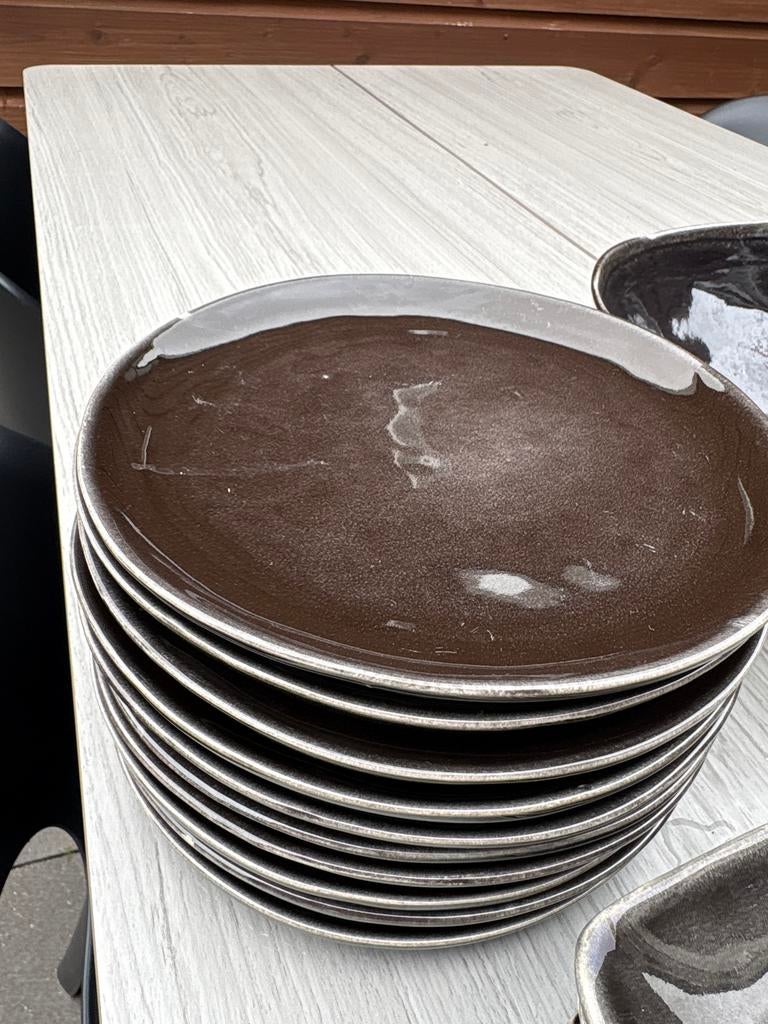 Uniek Servies: Xenos hele set mag weg, Keramiek, Ophalen of Verzenden, Zo goed als nieuw, Bord(en)