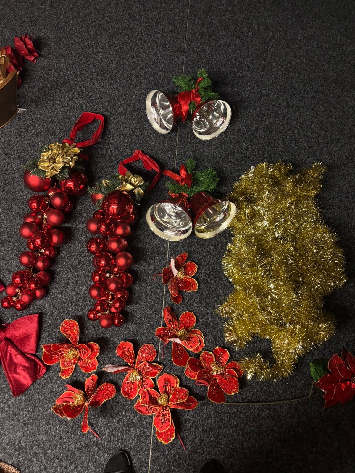 Nieuwstaat groot pakket kerstversiering rood goud, Diversen, Kerst, Ophalen of Verzenden, Zo goed als nieuw