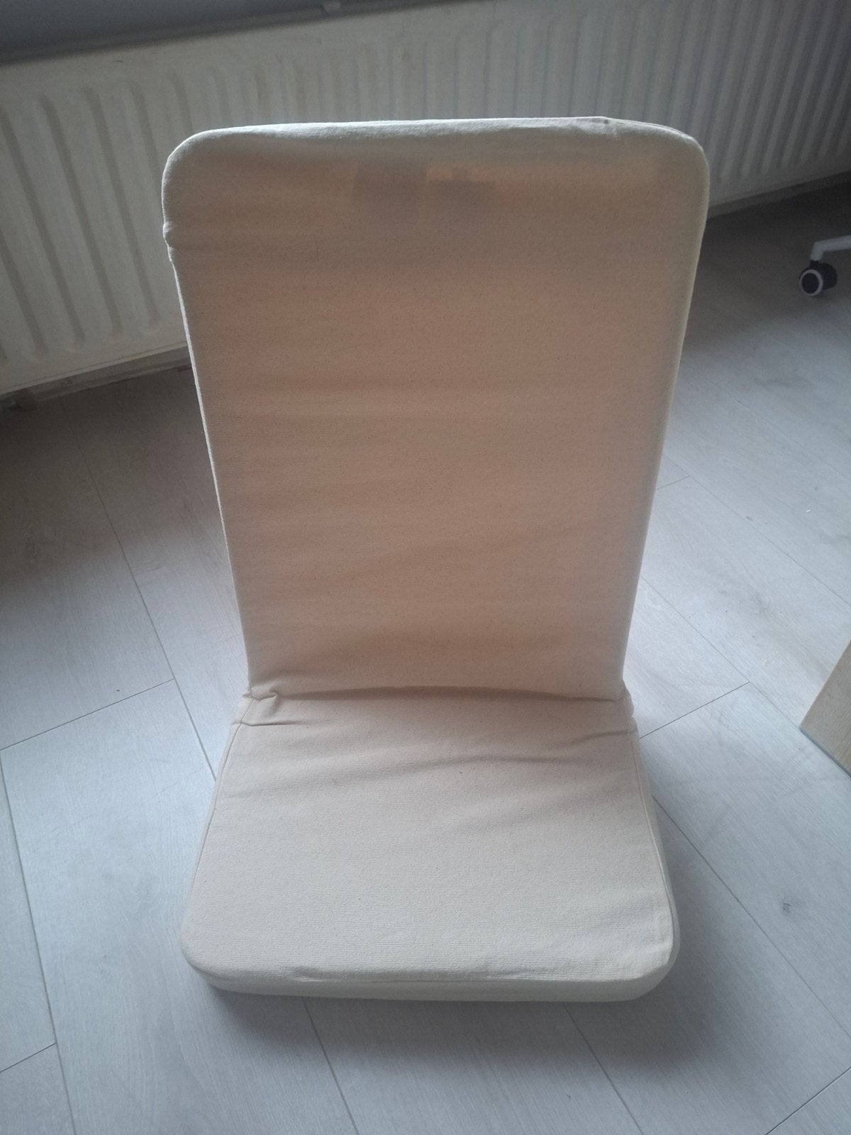 BackJack vloerstoel - Beige, comfortabel en veelzijdig, Ophalen, Gebruikt, Overige kleuren, Eén