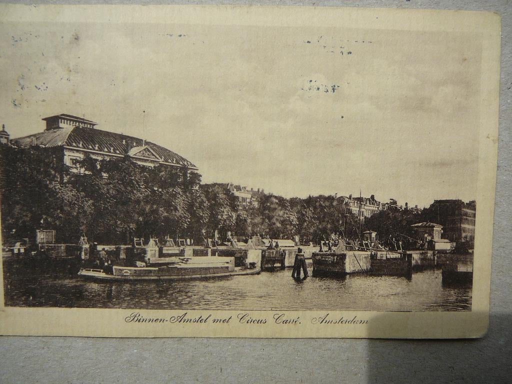 Amsterdam. Binnen Amstel met Circus Carré., Ophalen of Verzenden, 1920 tot 1940, Gelopen, Noord-Holland