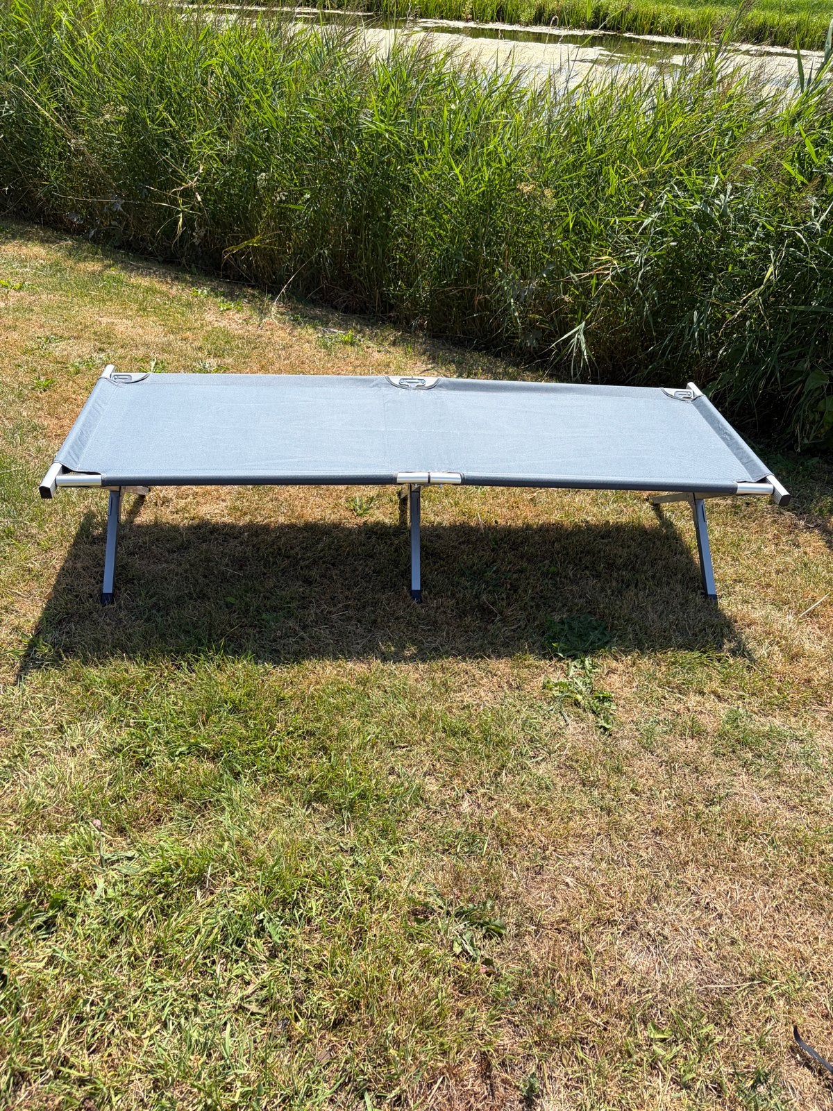 Opvouwbaar campingbed - Ideaal voor kamperen en logeren, Ophalen, Gebruikt