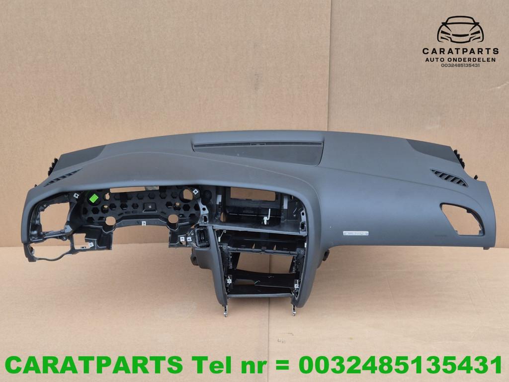 8T1857041F 8T1857003C 8T1857003D Audi A5 dashboard A5, Gebruikt, AUDI AG, Auto-Union-Strasse 1
85045  Ingolstadt, DE, Kundenbetreuung@audi.de