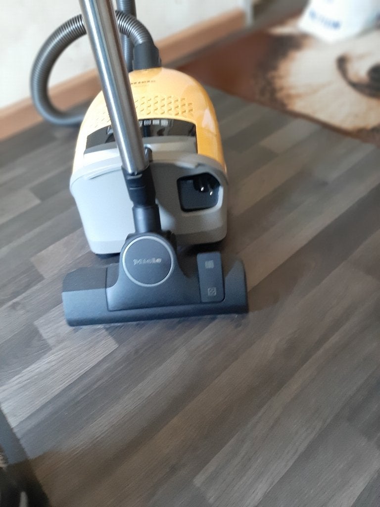 stofzuiger, Zo goed als nieuw, Steelstofzuiger, Ophalen, Stofzak
