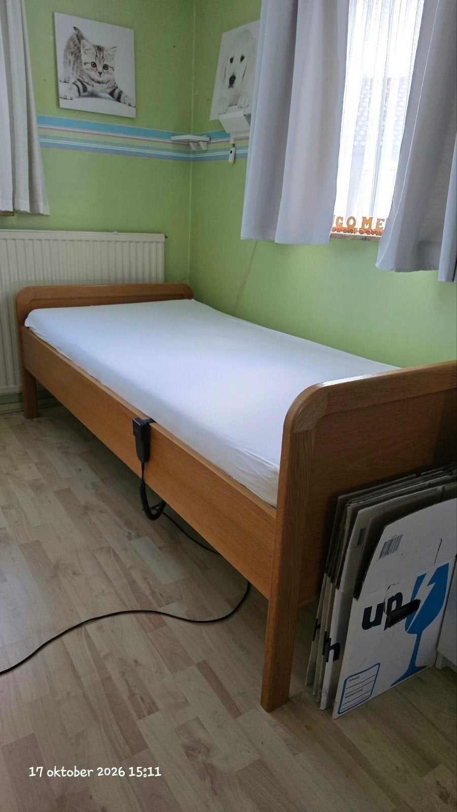 Seniorenbed met nachtkastje, matras en afstandsbediening, Ophalen, 90 cm, Eenpersoons, 200 cm