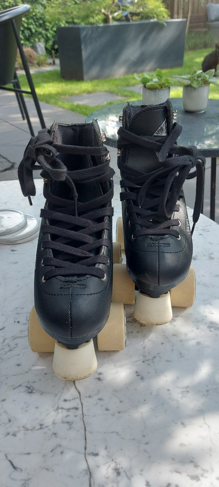 Rolschaatsen Oxelo, maat 35 zwart, zgan, Ophalen of Verzenden, Zo goed als nieuw, Kinderen