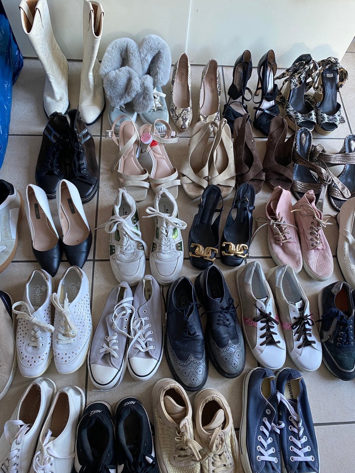 42 paar merkschoenen partij schoenen diverse maten, Ophalen, Zo goed als nieuw, Overige kleuren, Sneakers of Gympen