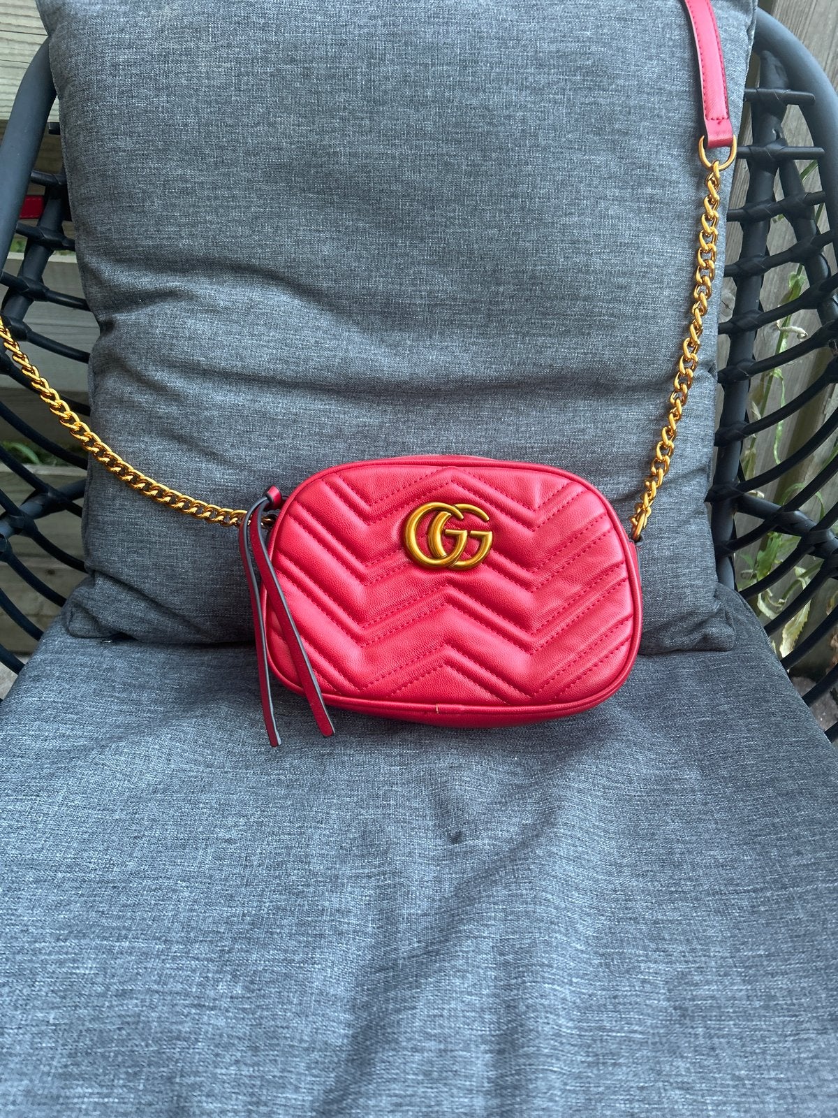 Gucci Marmont schoudertasje rood, Ophalen of Verzenden, Zo goed als nieuw, Rood, Schoudertasje