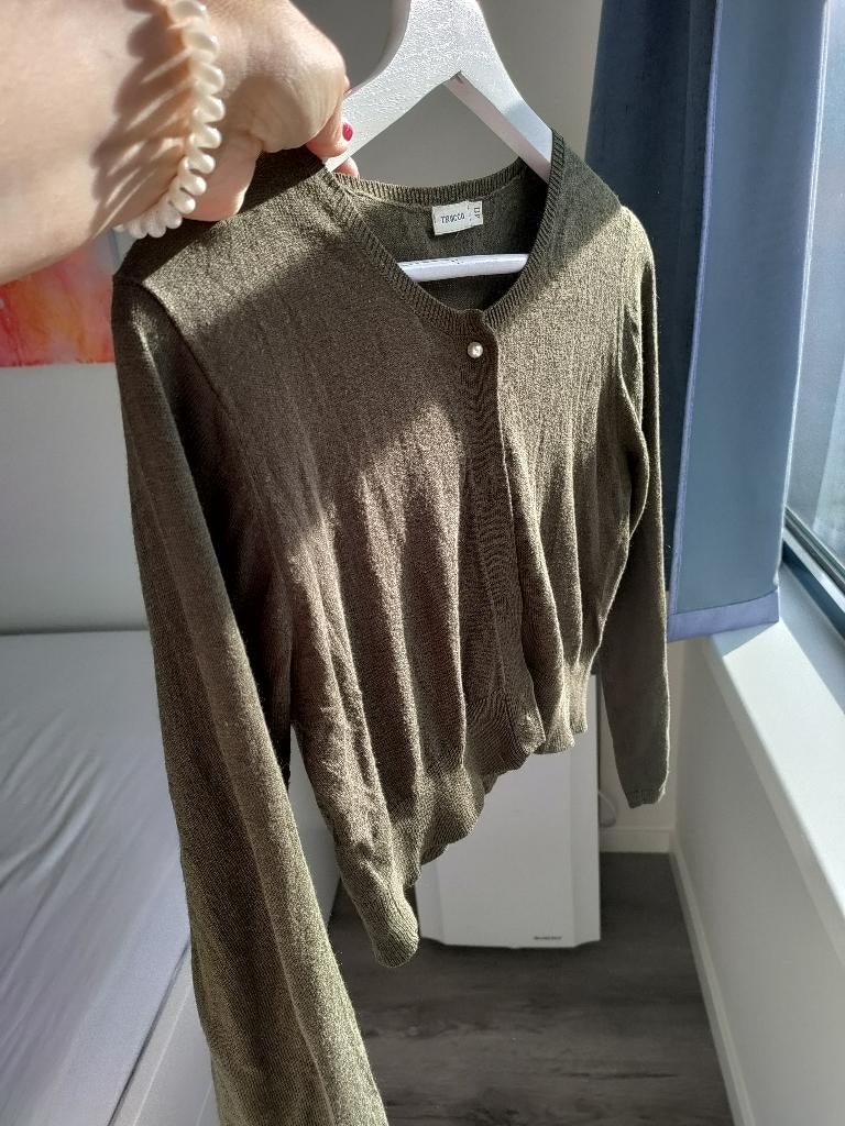 Coat Trucco crop olive green with pearl buttons size 40, Ophalen of Verzenden, Zo goed als nieuw, Maat 38/40 (M), Groen