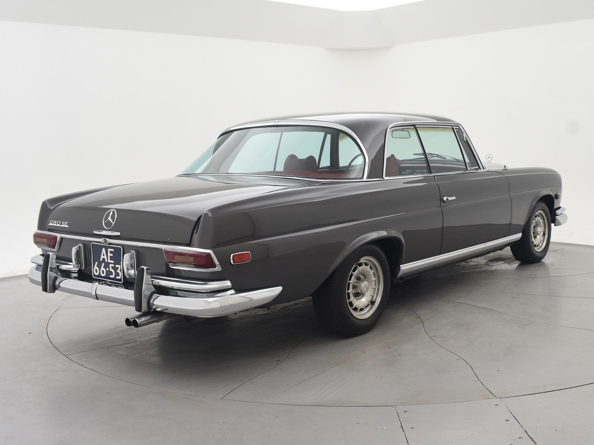 Mercedes-Benz S-klasse 280 SE COUPE AUT. W111 1969, Auto's, Automaat, Gebruikt, Overige carrosserieën, 160 pk